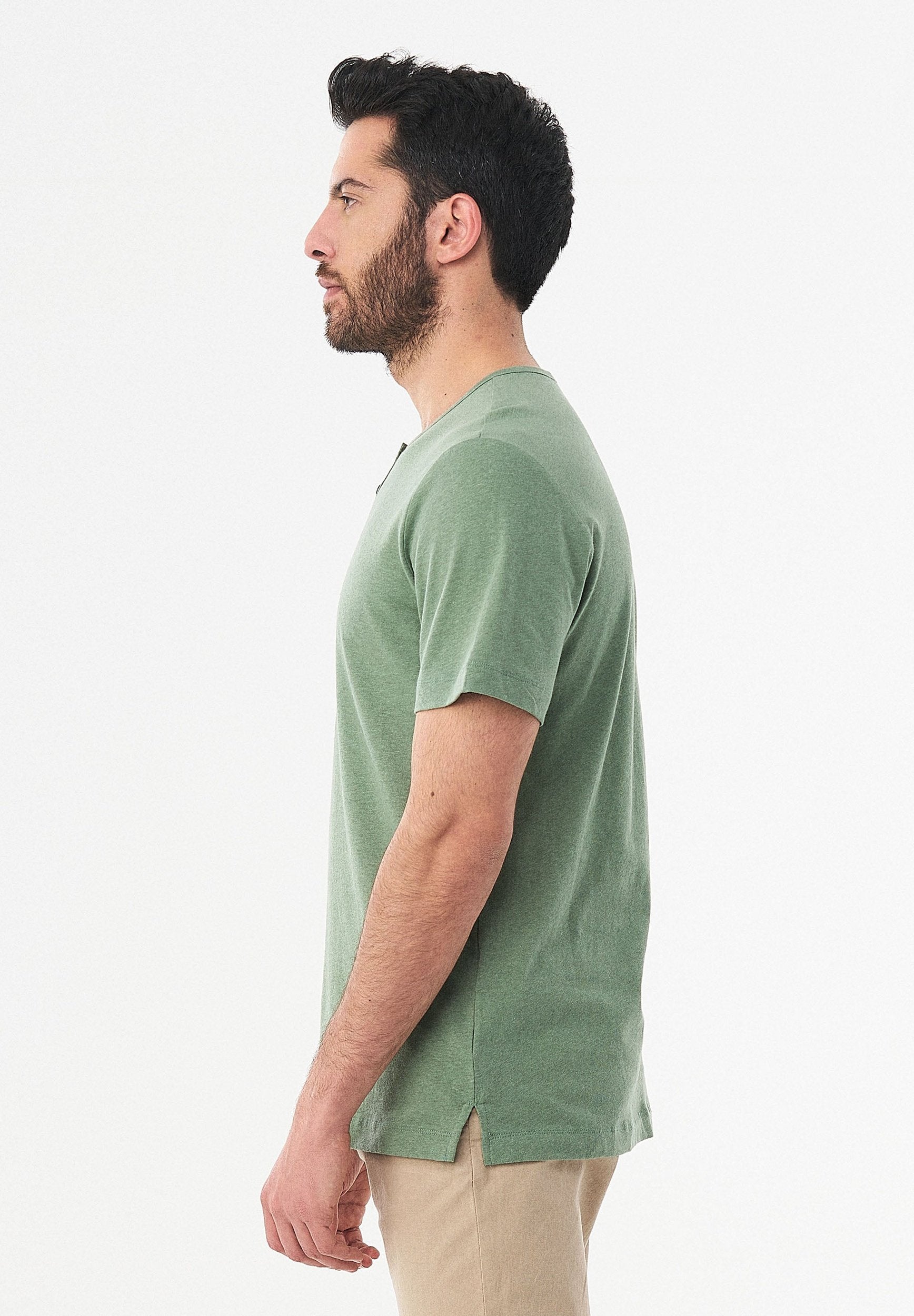 Henley-Shirt aus Bio-Baumwolle und Leinen