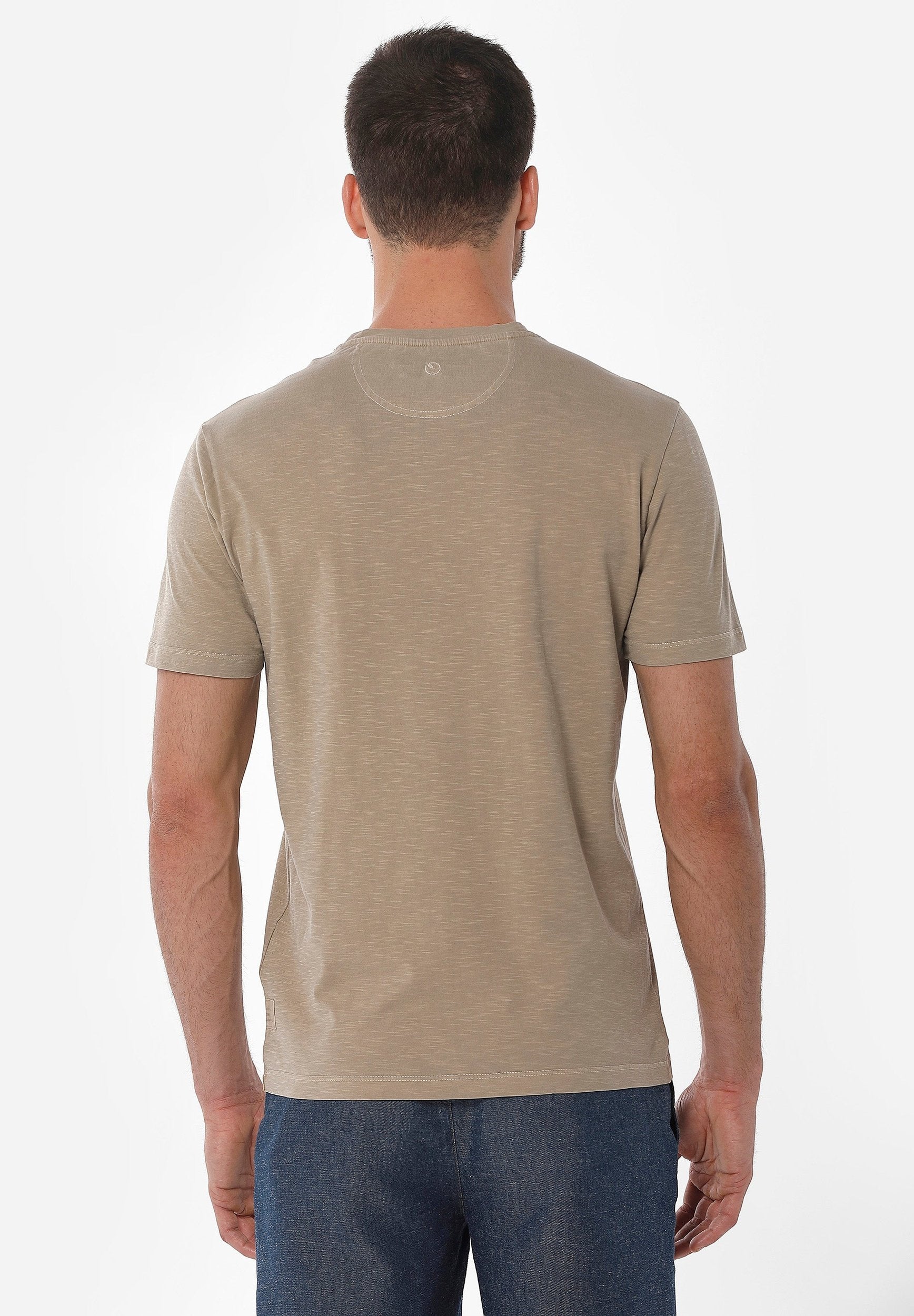 Natural Garment Dyed T-Shirt aus Bio-Baumwolle