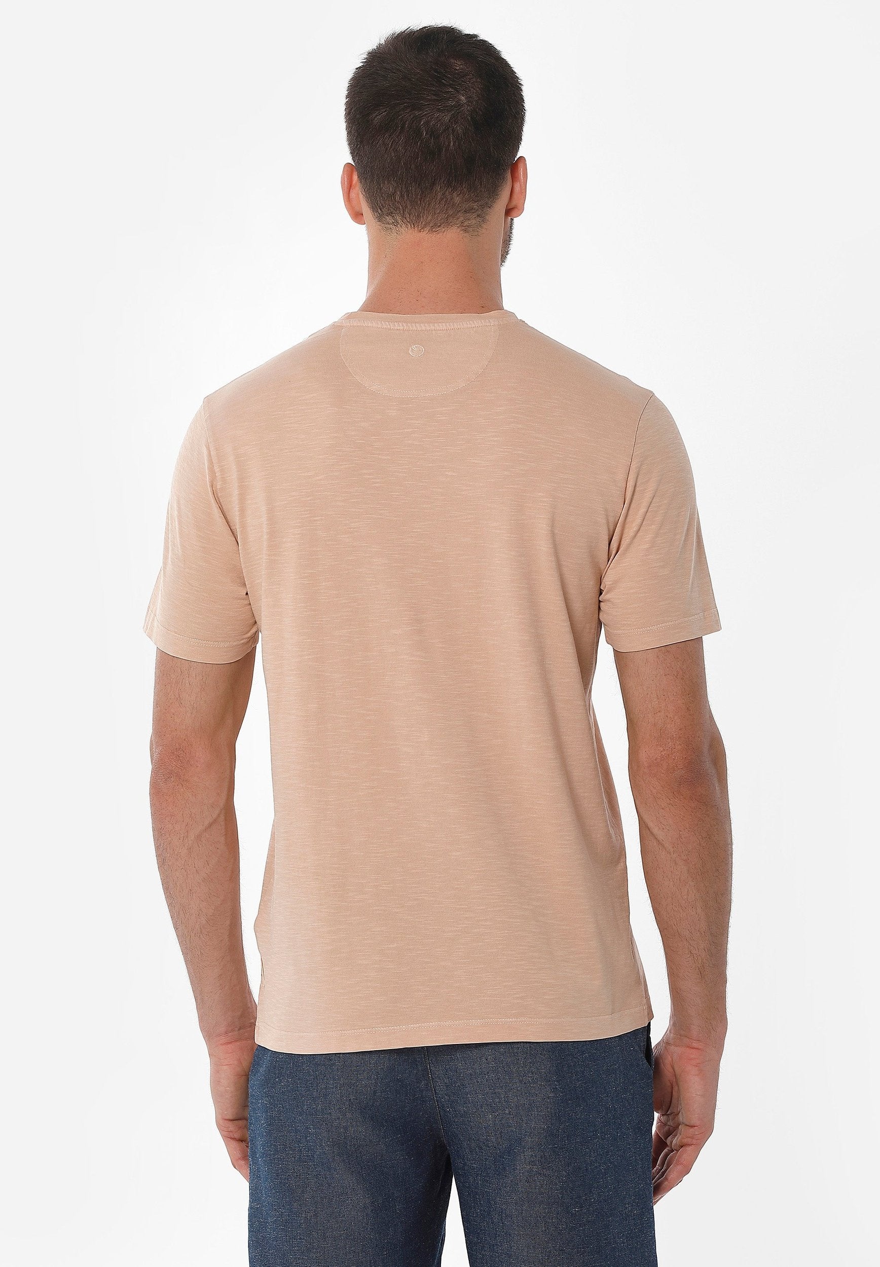Natural Garment Dyed T-Shirt aus Bio-Baumwolle