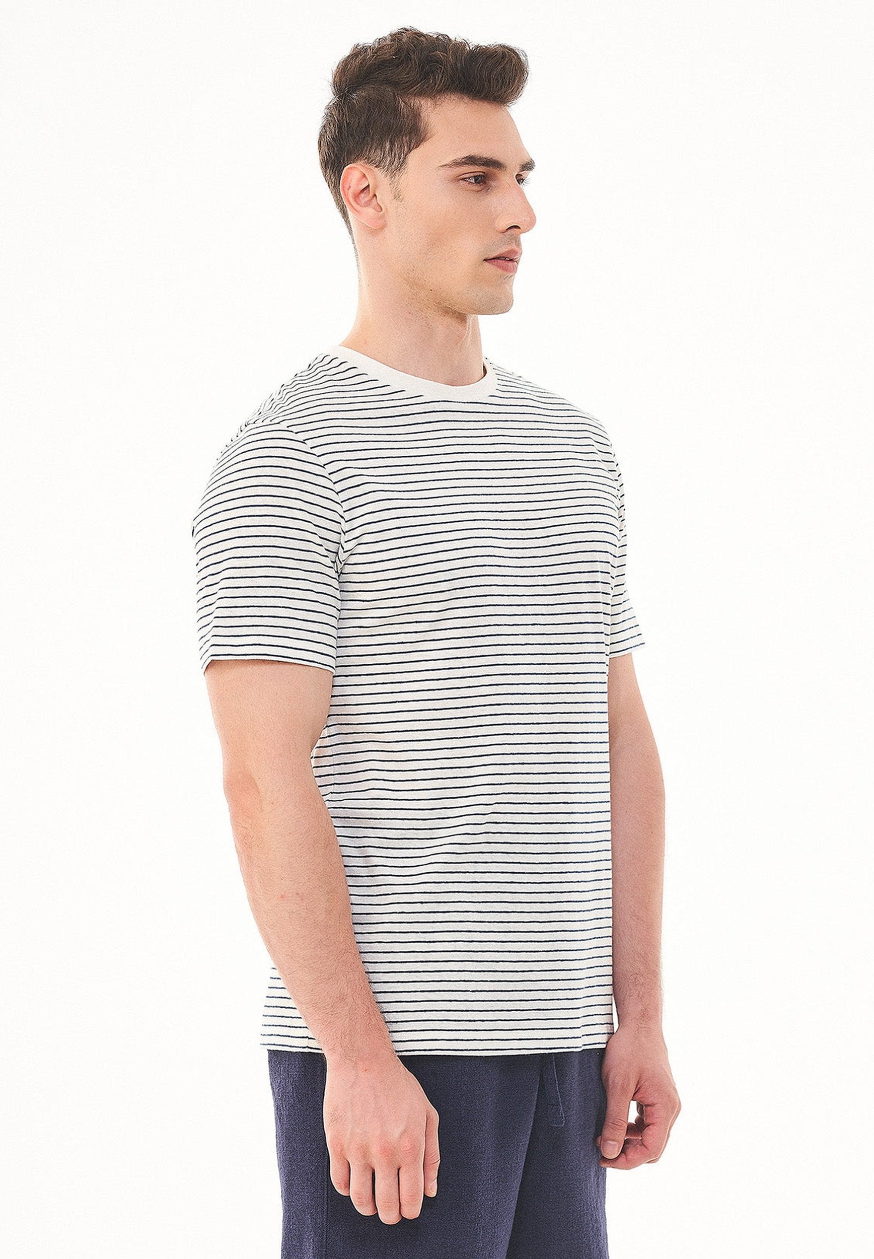 Gestreiftes T-Shirt aus Bio-Baumwolle und Leinen