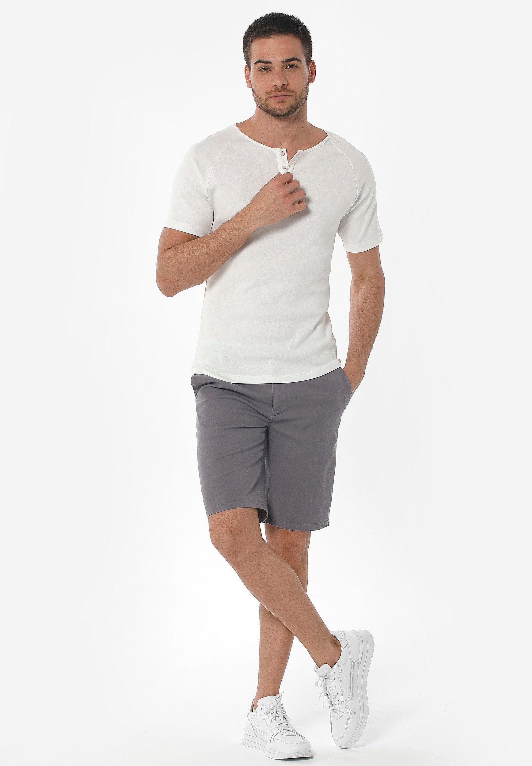 Chino-Shorts aus Bio-Baumwolle