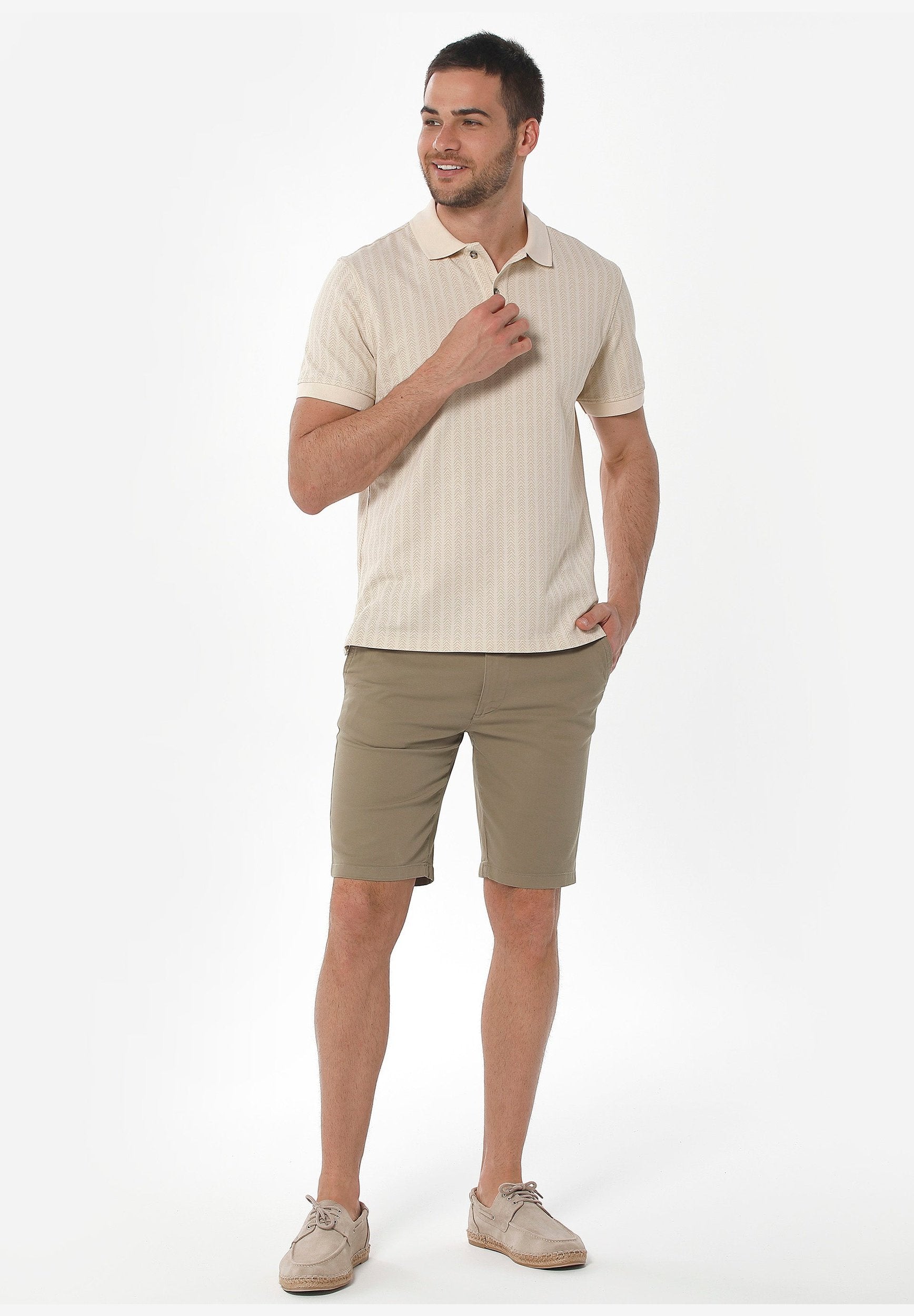 Slim Chino-Shorts aus Bio-Baumwolle