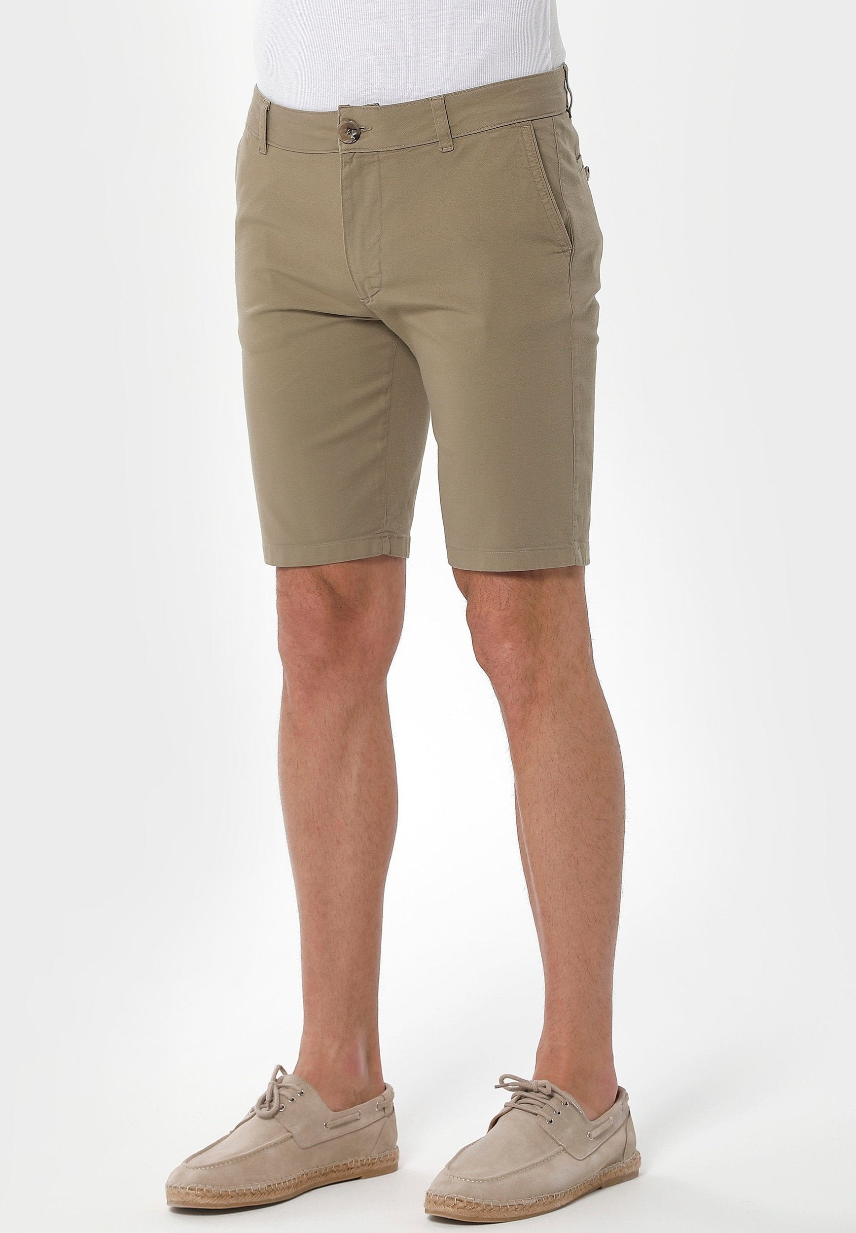 Slim Chino-Shorts aus Bio-Baumwolle