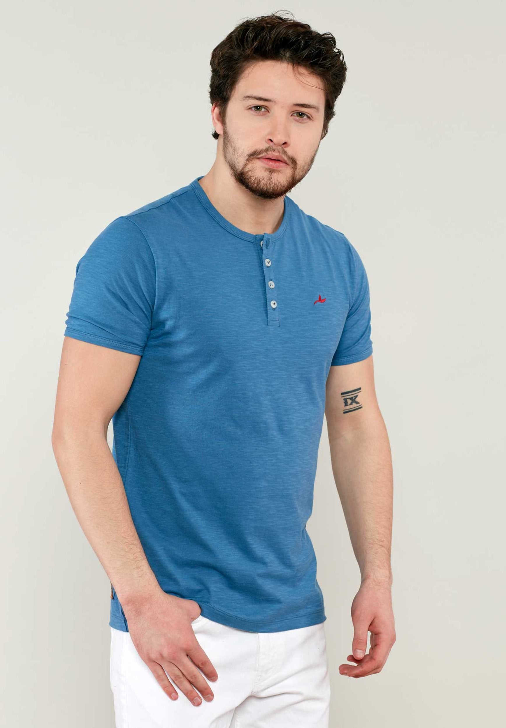 Henleyshirt aus Bio-Baumwolle mit Knopfleiste