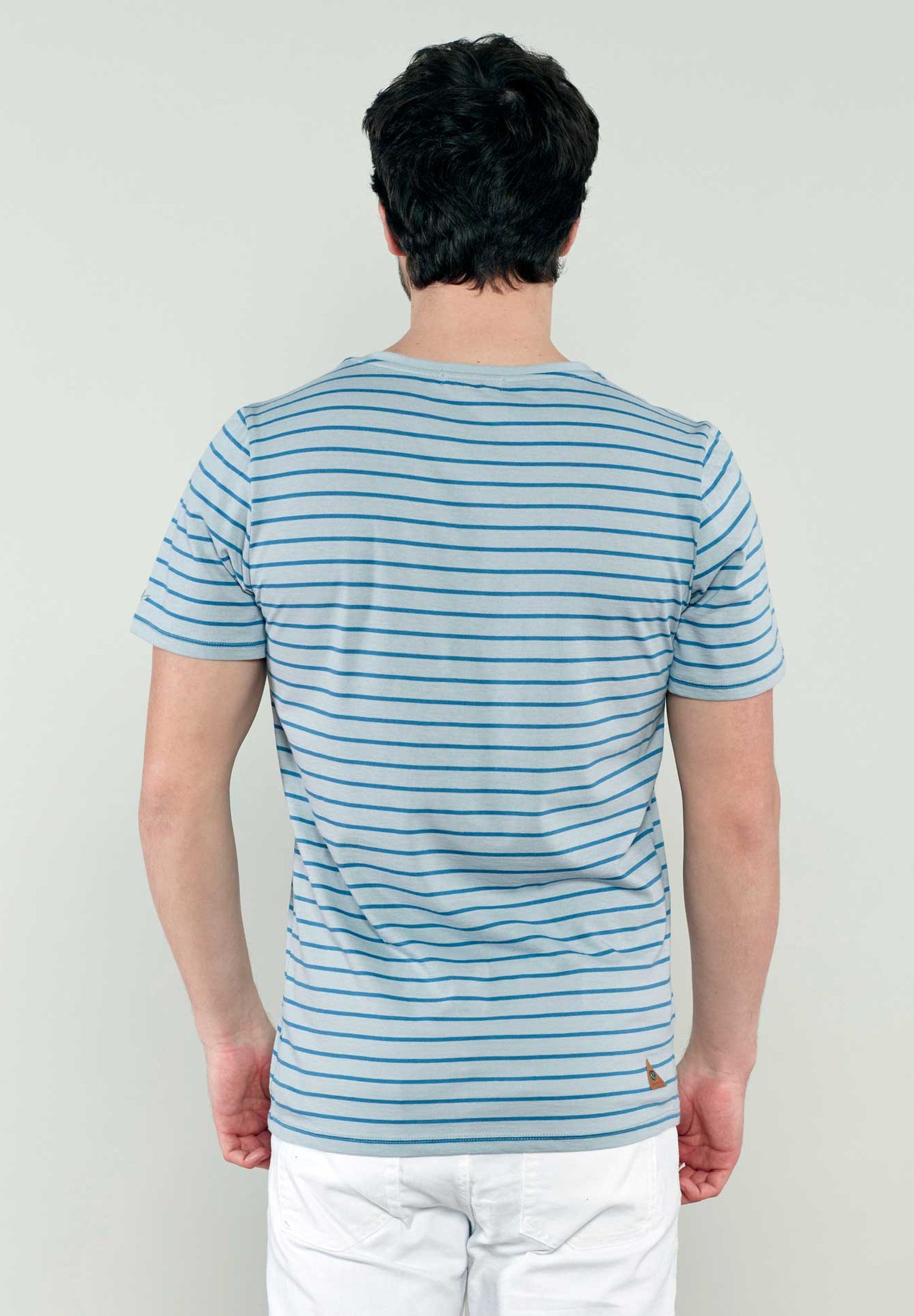 Ringelshirt aus Bio-Baumwolle mit V-Ausschnitt