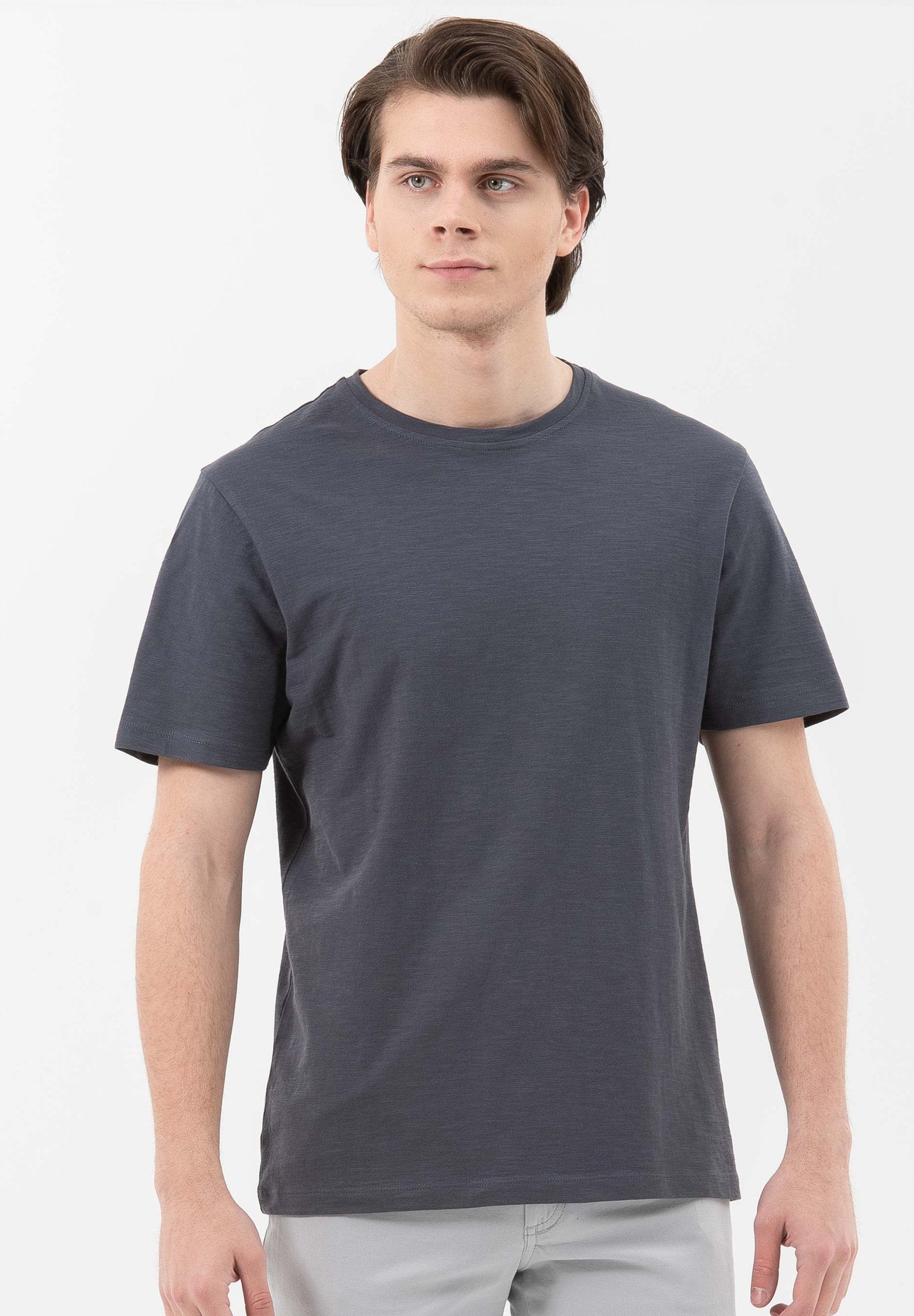 Basic T-Shirt aus Bio-Baumwolle