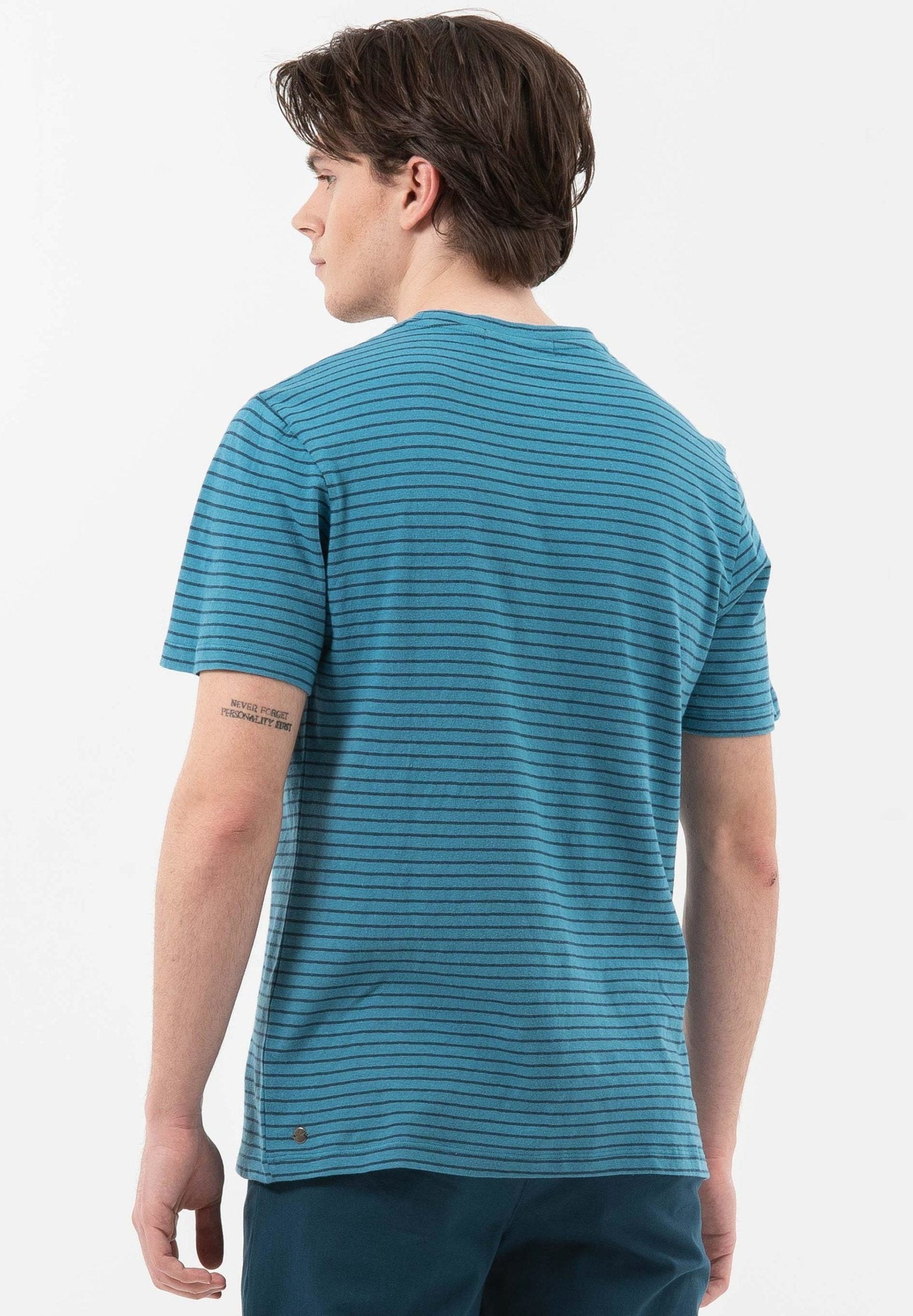 Gestreiftes T-Shirt aus Bio-Baumwolle mit Leinen