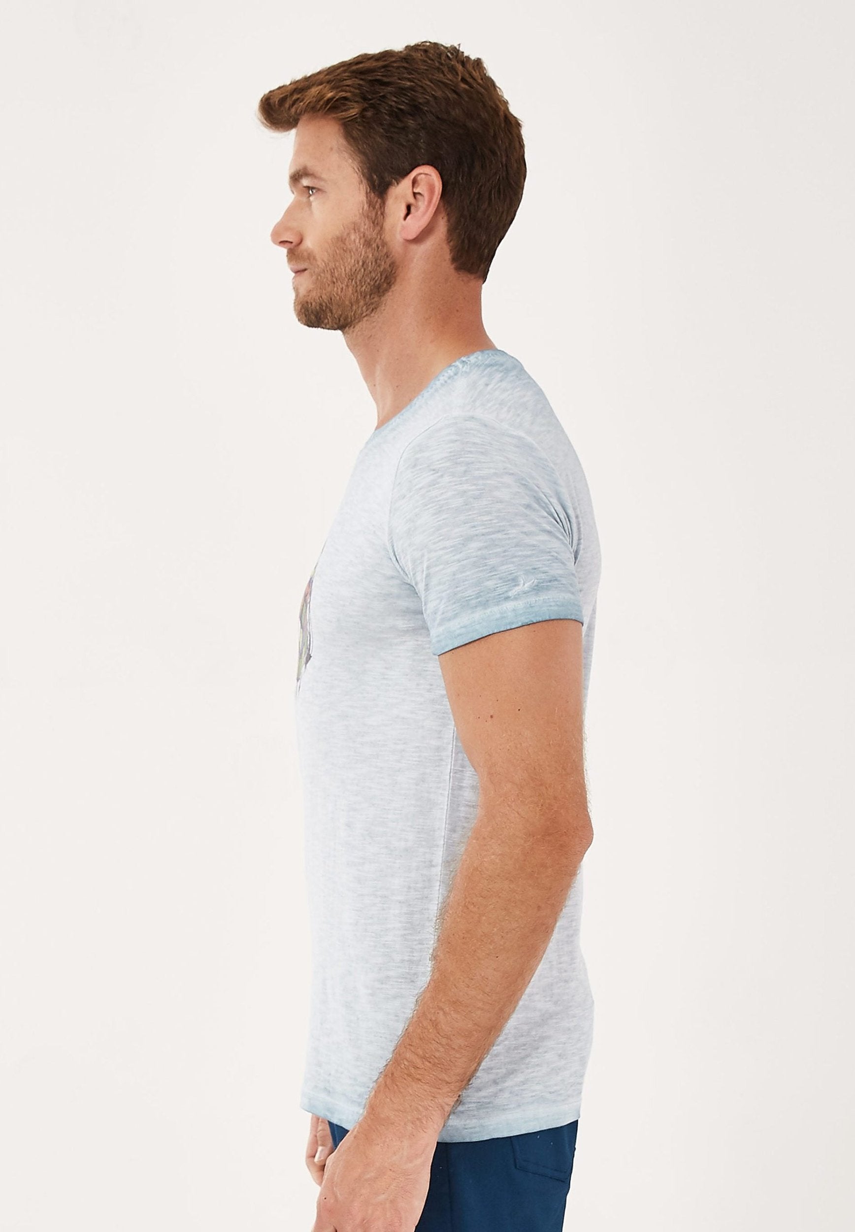 Garment Dyed T-Shirt aus Bio-Baumwolle mit Rubik's Cube-Print