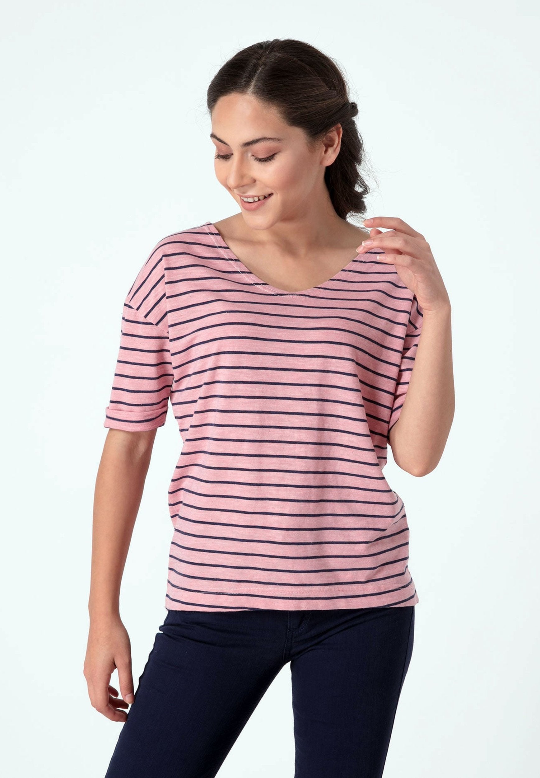 Gestreiftes T-Shirt mit 1/2 Arm und längerem Rückenteil