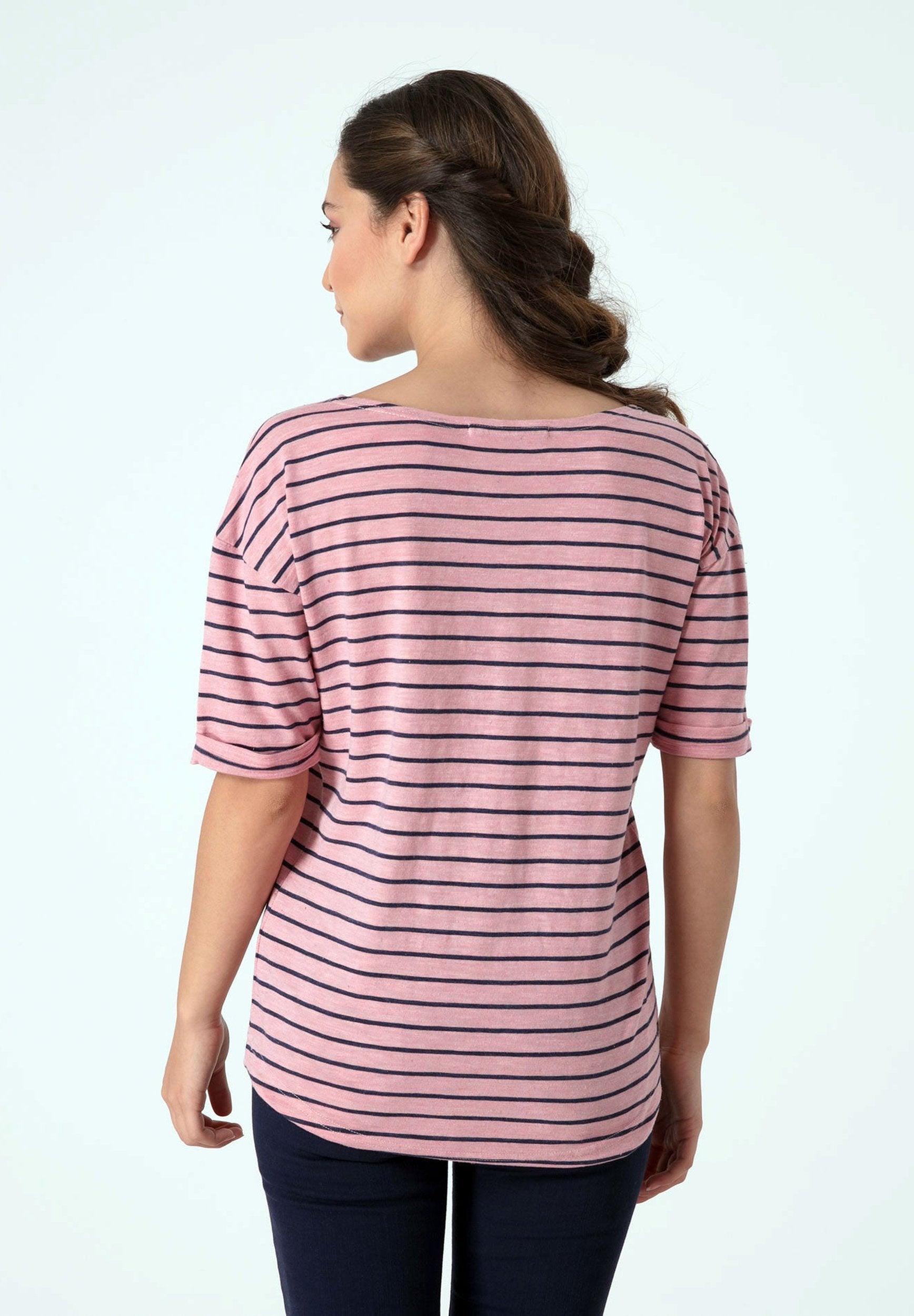 Gestreiftes T-Shirt mit 1/2 Arm und längerem Rückenteil