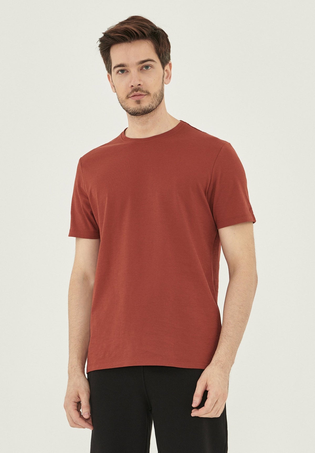 Basic T-Shirt aus Bio-Baumwolle