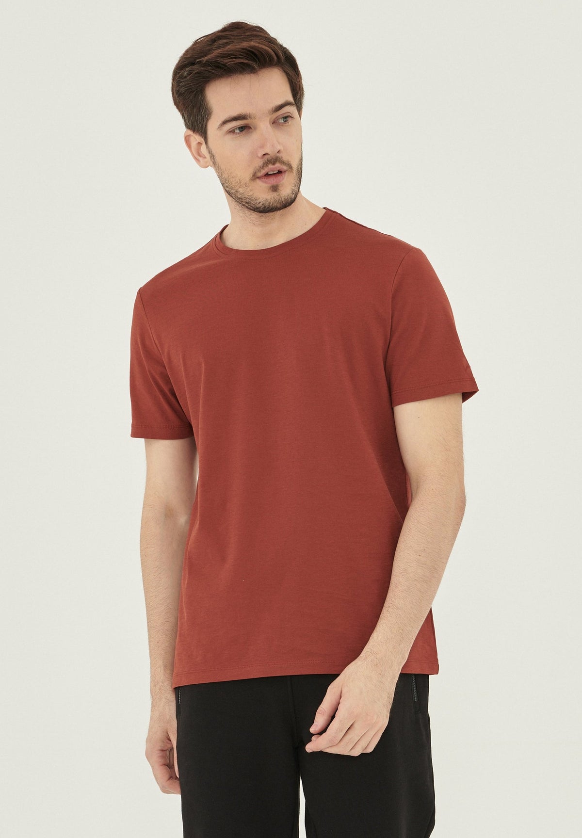 Basic T-Shirt aus Bio-Baumwolle – Ansicht 3