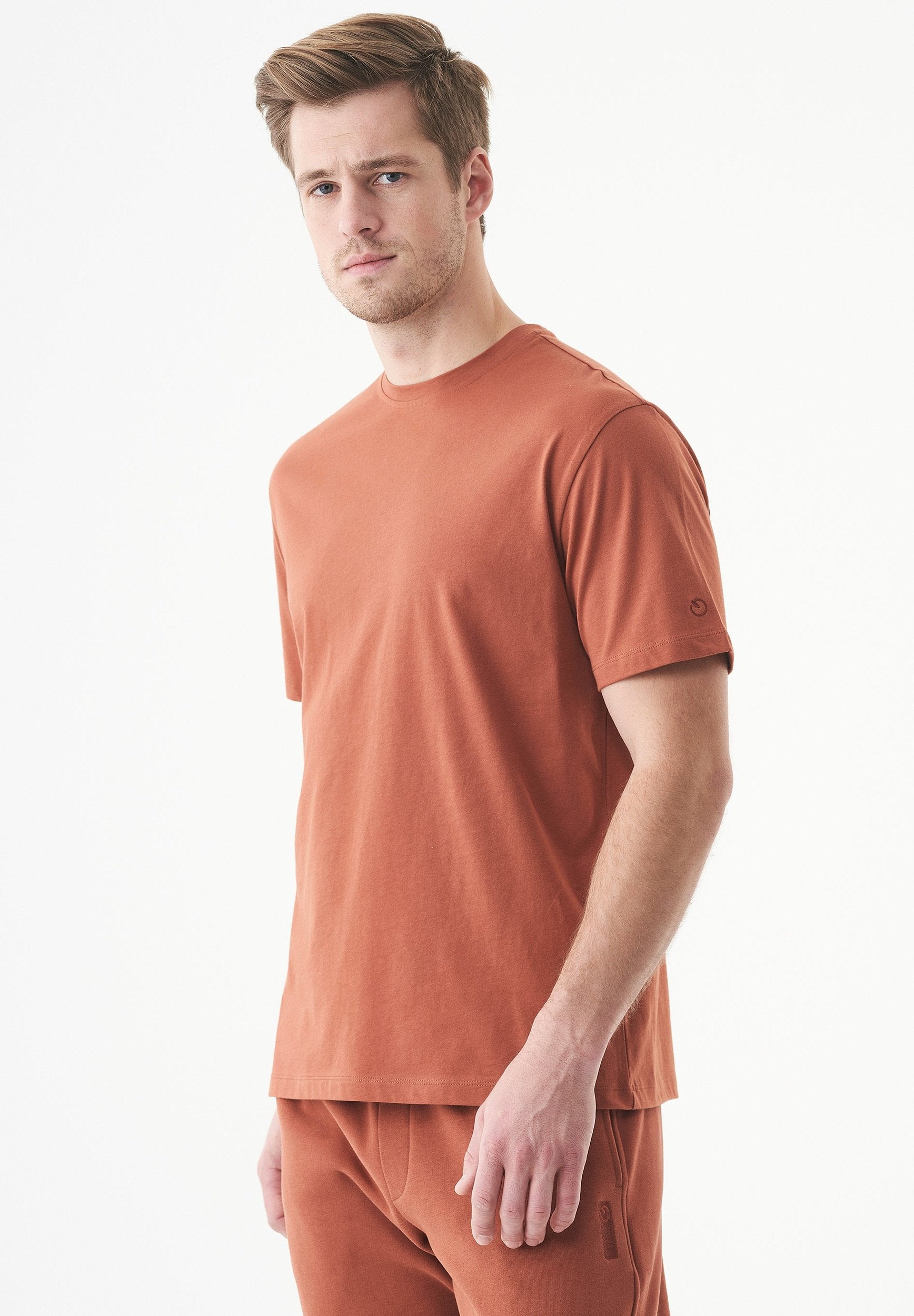 TILLO Unisex Basic T-Shirt aus Bio-Baumwolle