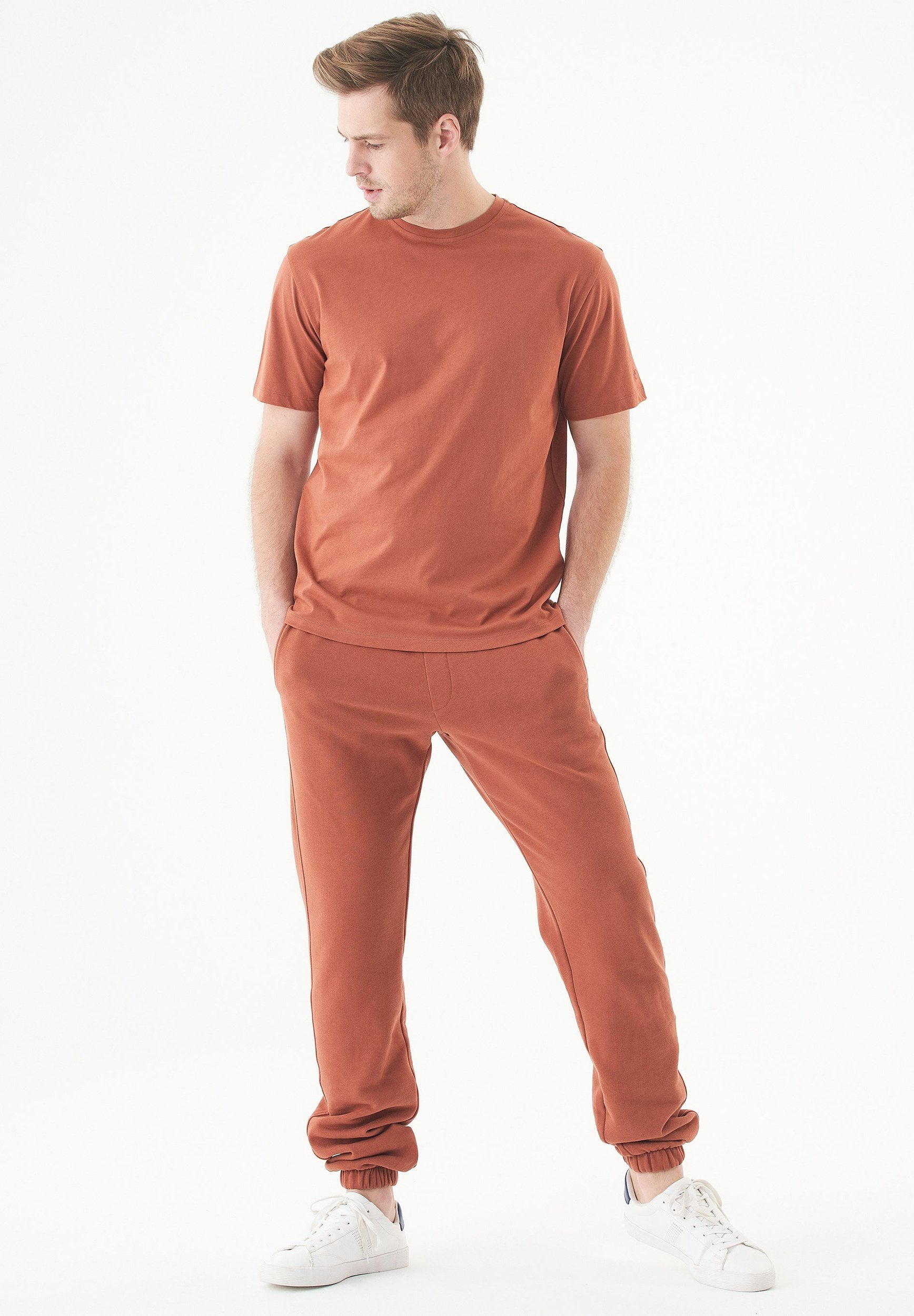 TILLO Unisex Basic T-Shirt aus Bio-Baumwolle