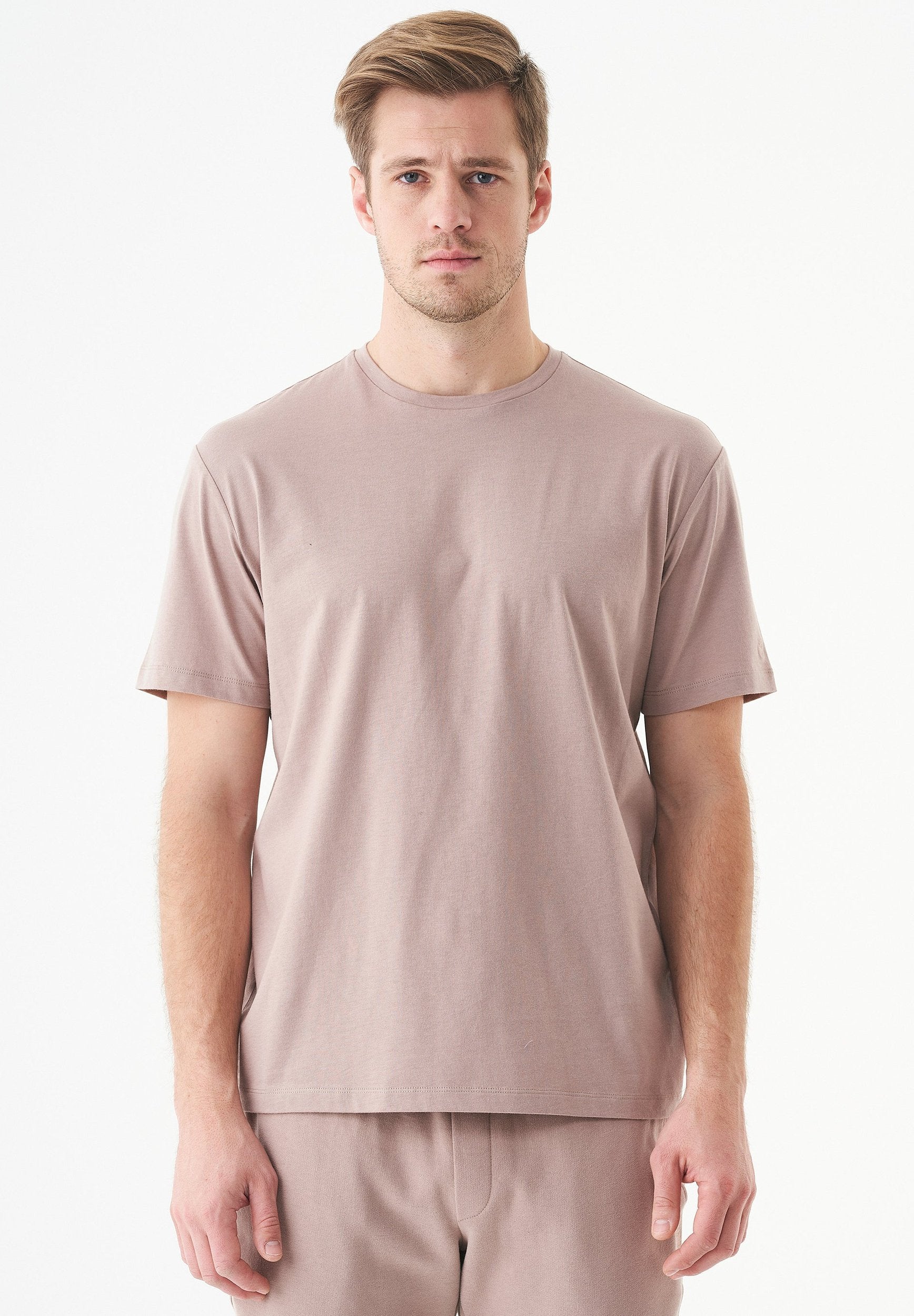 ESSENTIALS-TILLO- Unisex Basic T-Shirt aus Bio-Baumwolle