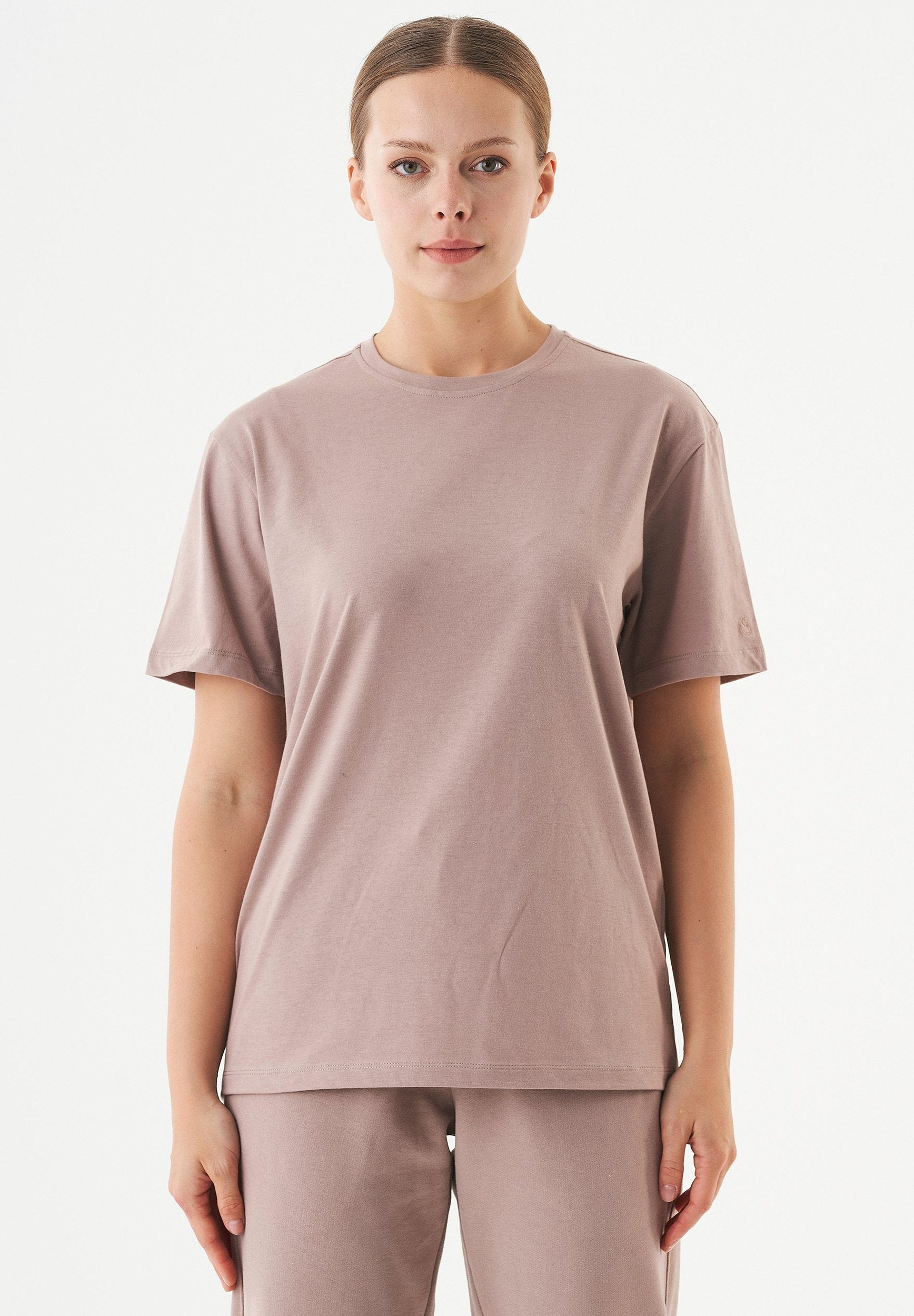 ESSENTIALS-TILLO- Unisex Basic T-Shirt aus Bio-Baumwolle