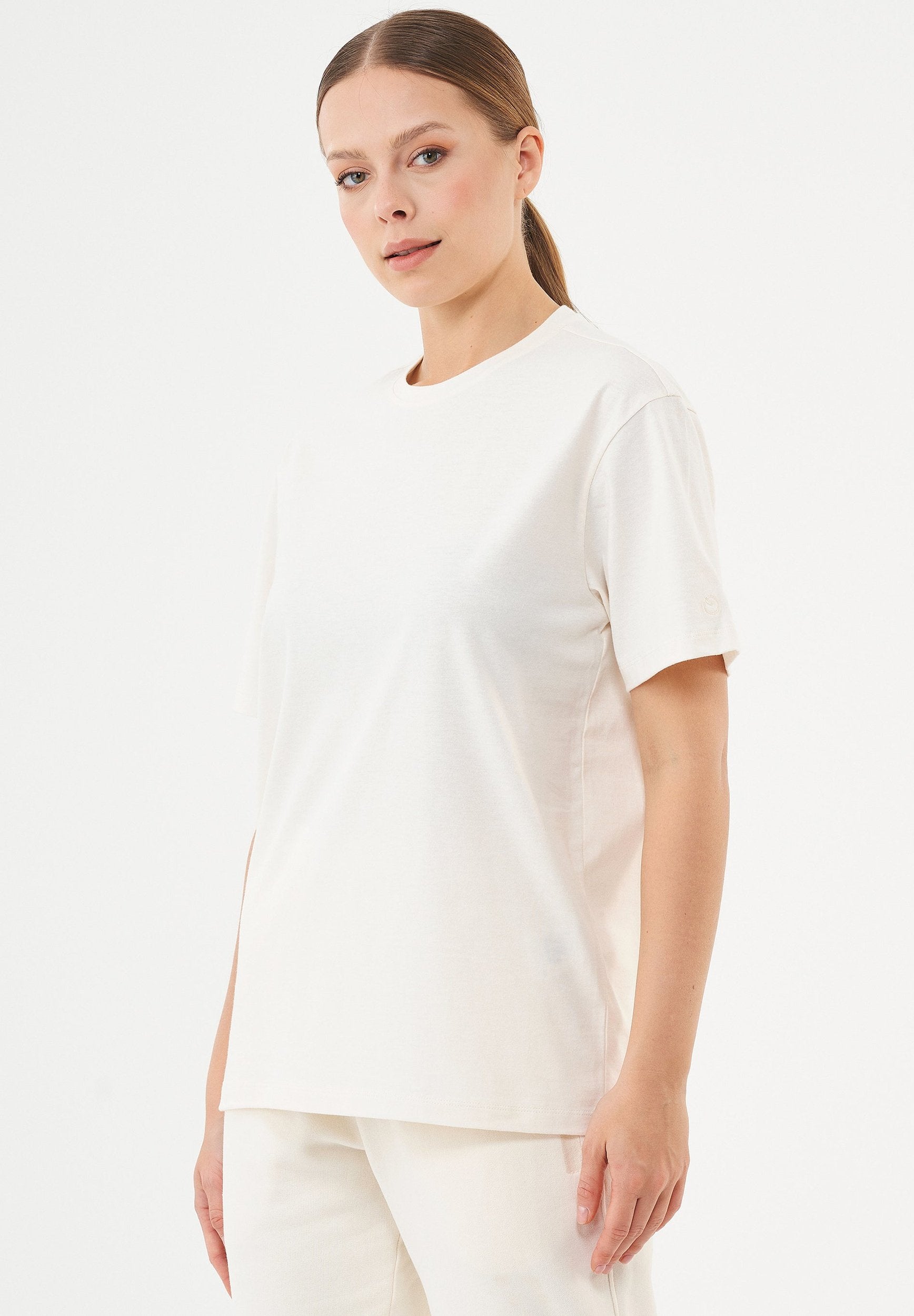 ESSENTIALS-TILLO- Unisex Basic T-Shirt aus Bio-Baumwolle