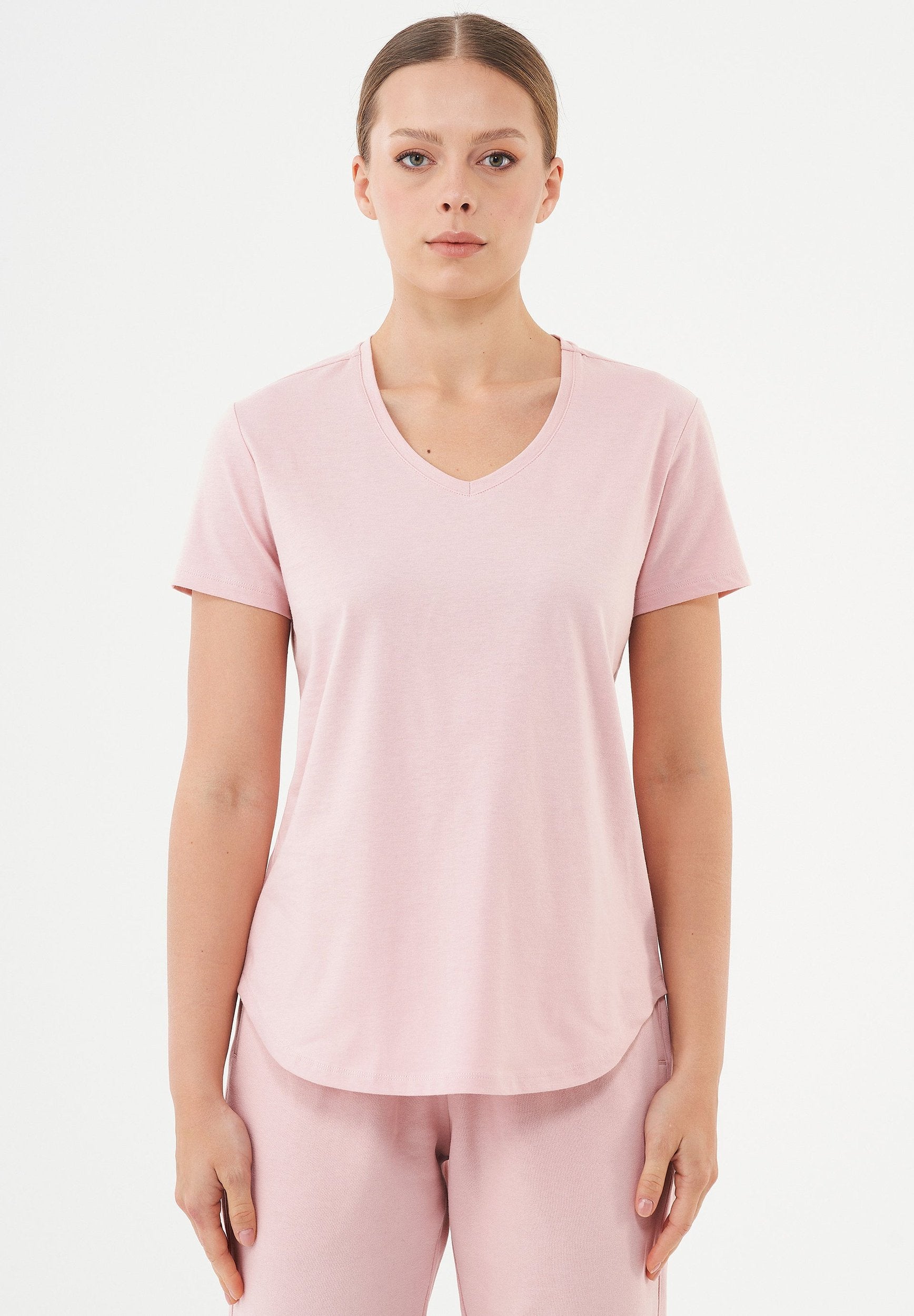 TUBA Basic T-Shirt aus Bio-Baumwolle mit V-Ausschnitt