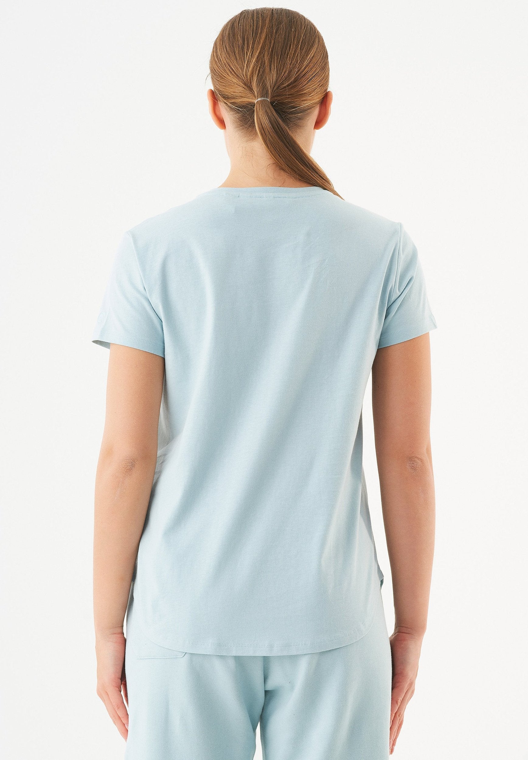 TUBA Basic T-Shirt aus Bio-Baumwolle mit V-Ausschnitt