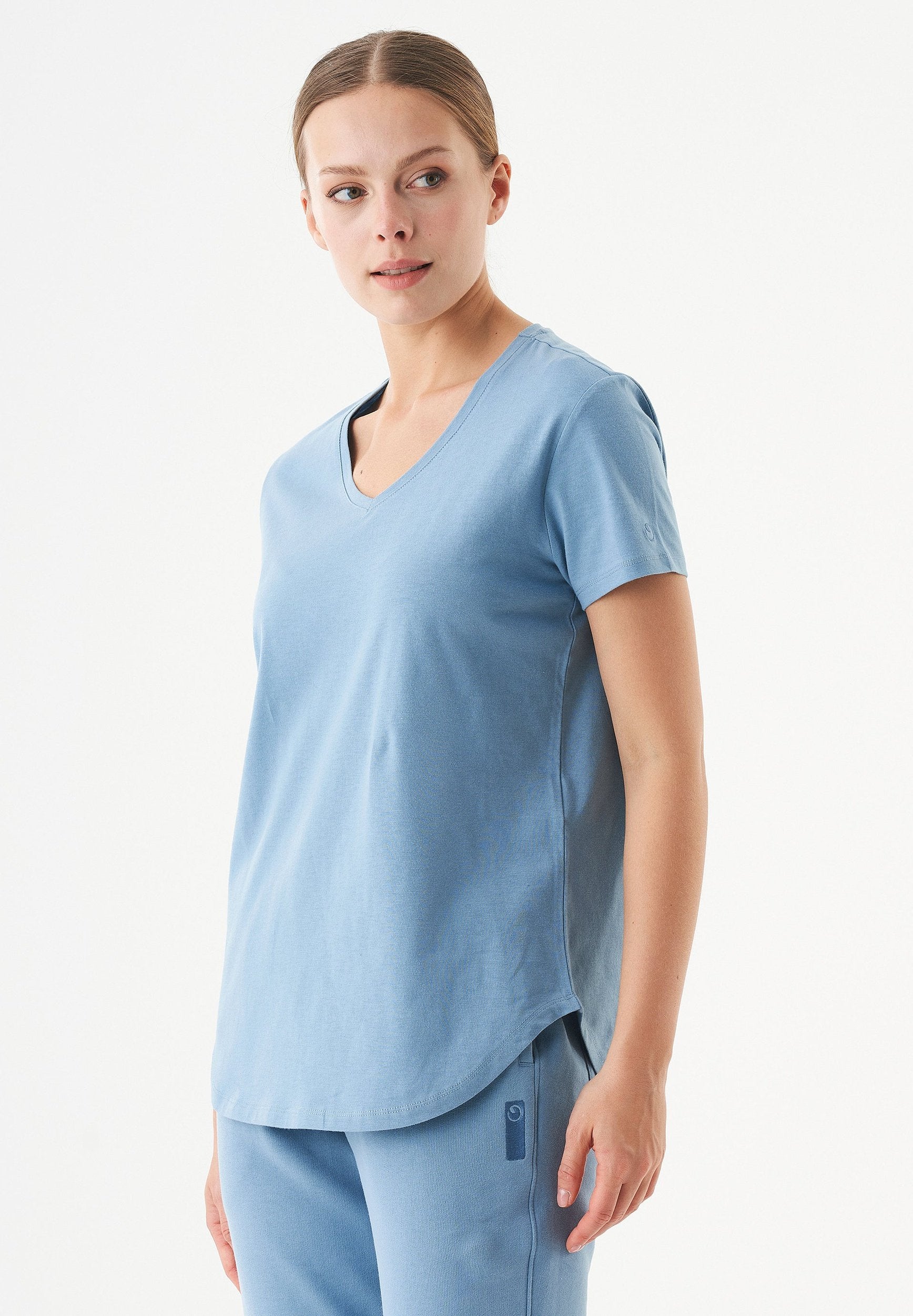 TUBA Basic T-Shirt aus Bio-Baumwolle mit V-Ausschnitt