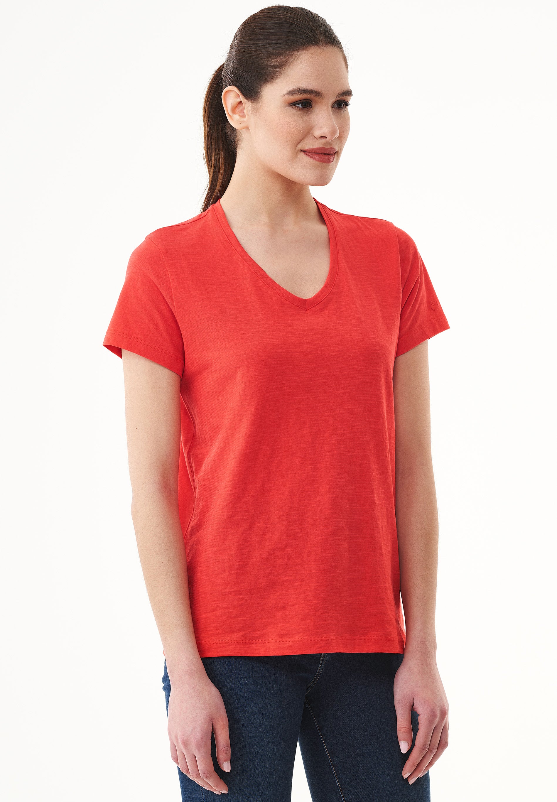 Basic T-Shirt aus Bio-Baumwolle mit V-Ausschnitt