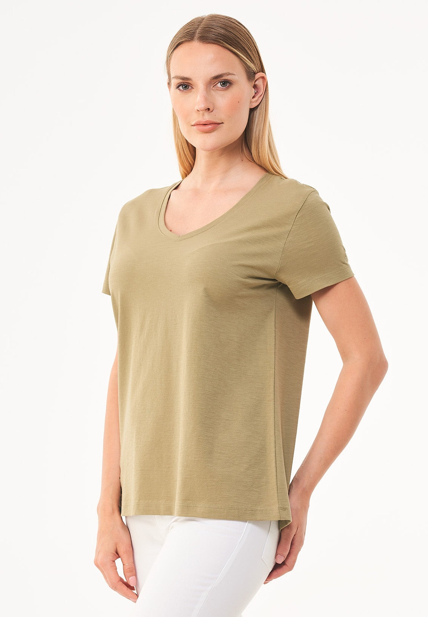 Basic T-Shirt aus Bio-Baumwolle mit V-Ausschnitt