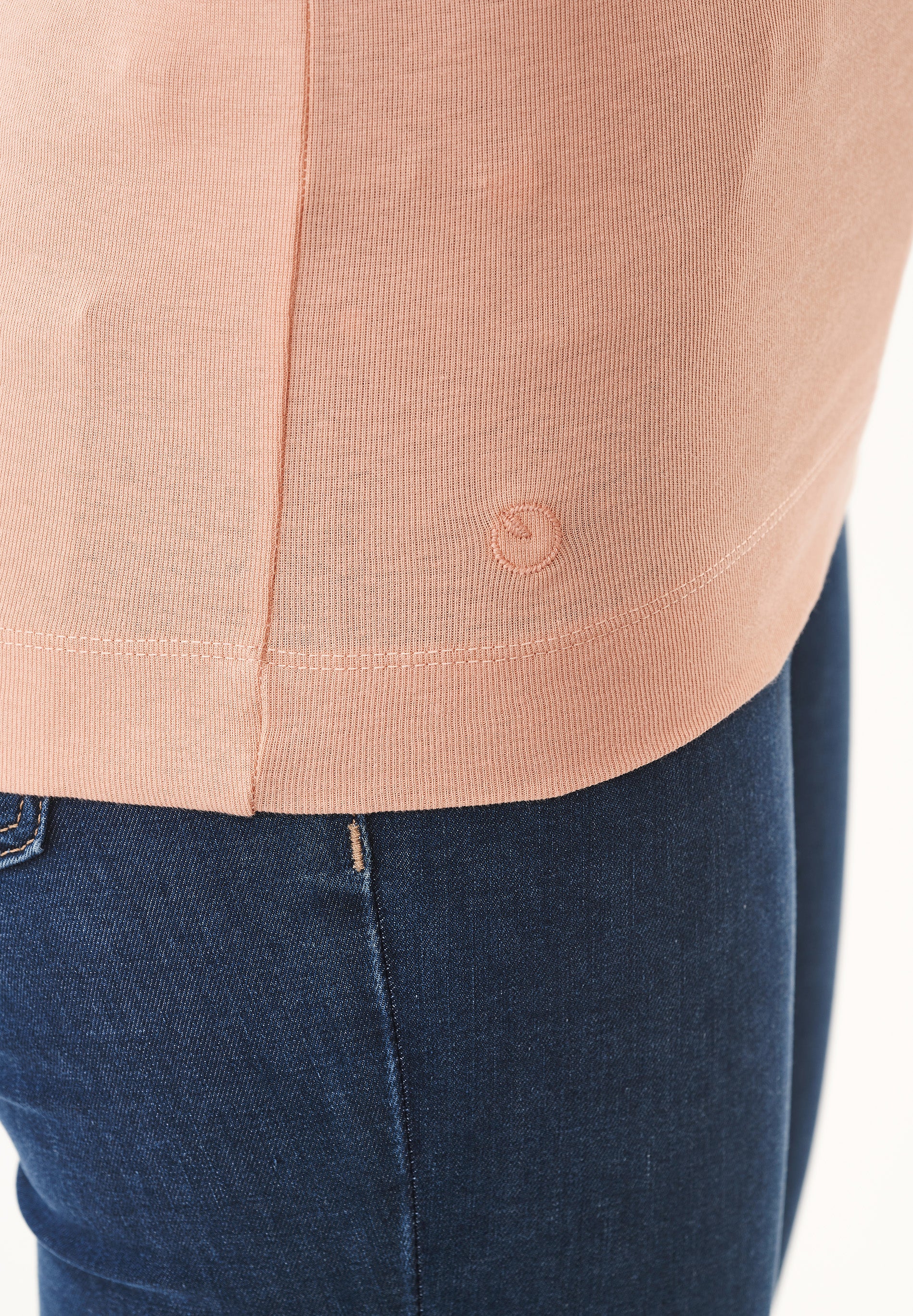 Geripptes Basic Top aus Bio-Baumwolle