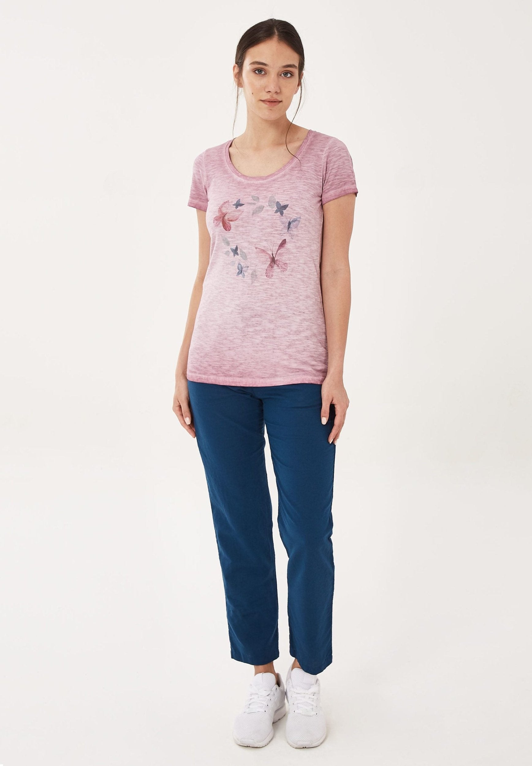 Garment Dyed T-Shirt aus Bio-Baumwolle mit Schmetterling-Print