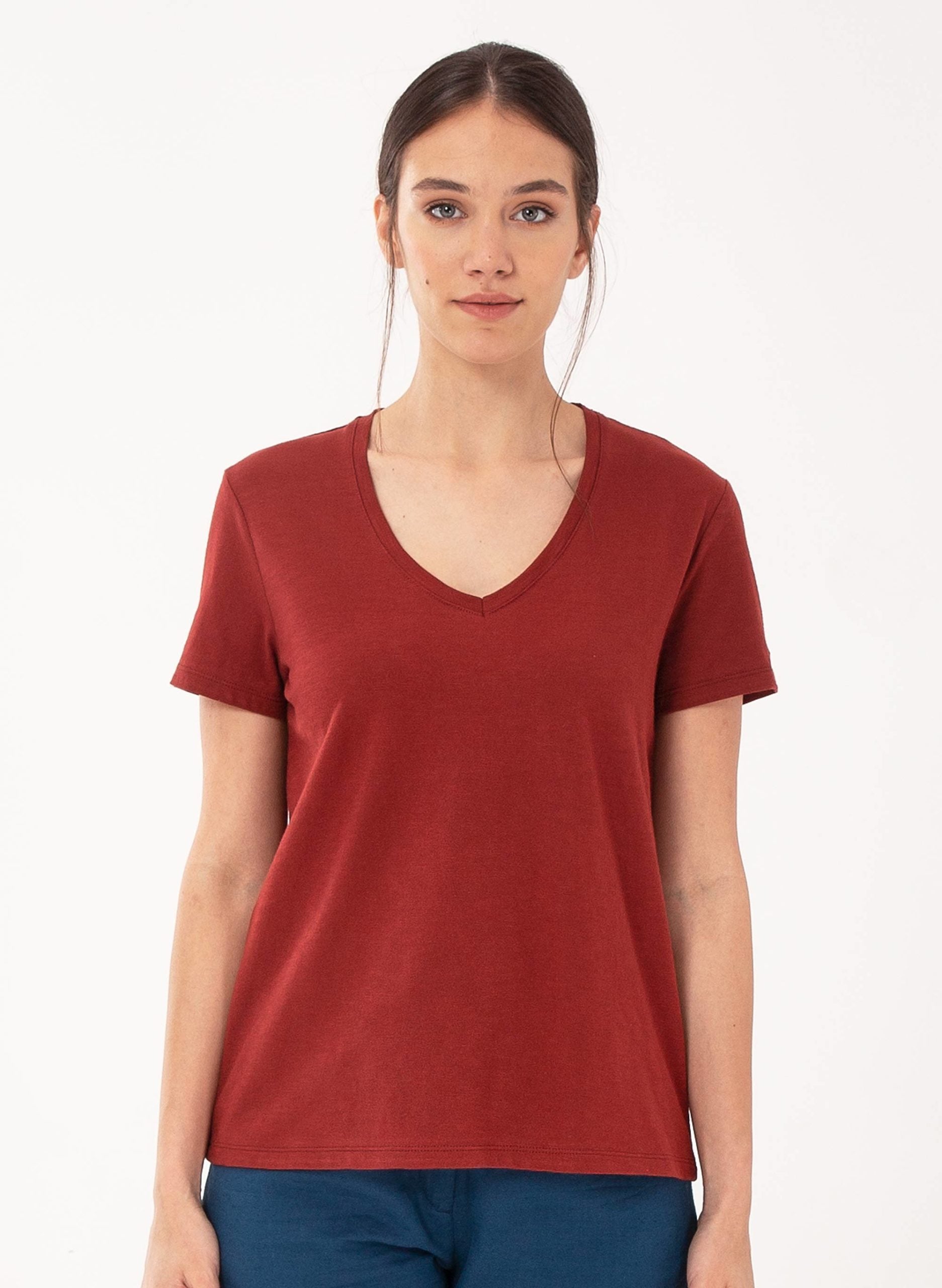 Basic T-Shirt aus Bio-Baumwolle mit V-Ausschnitt | Nachhaltige Damenmode