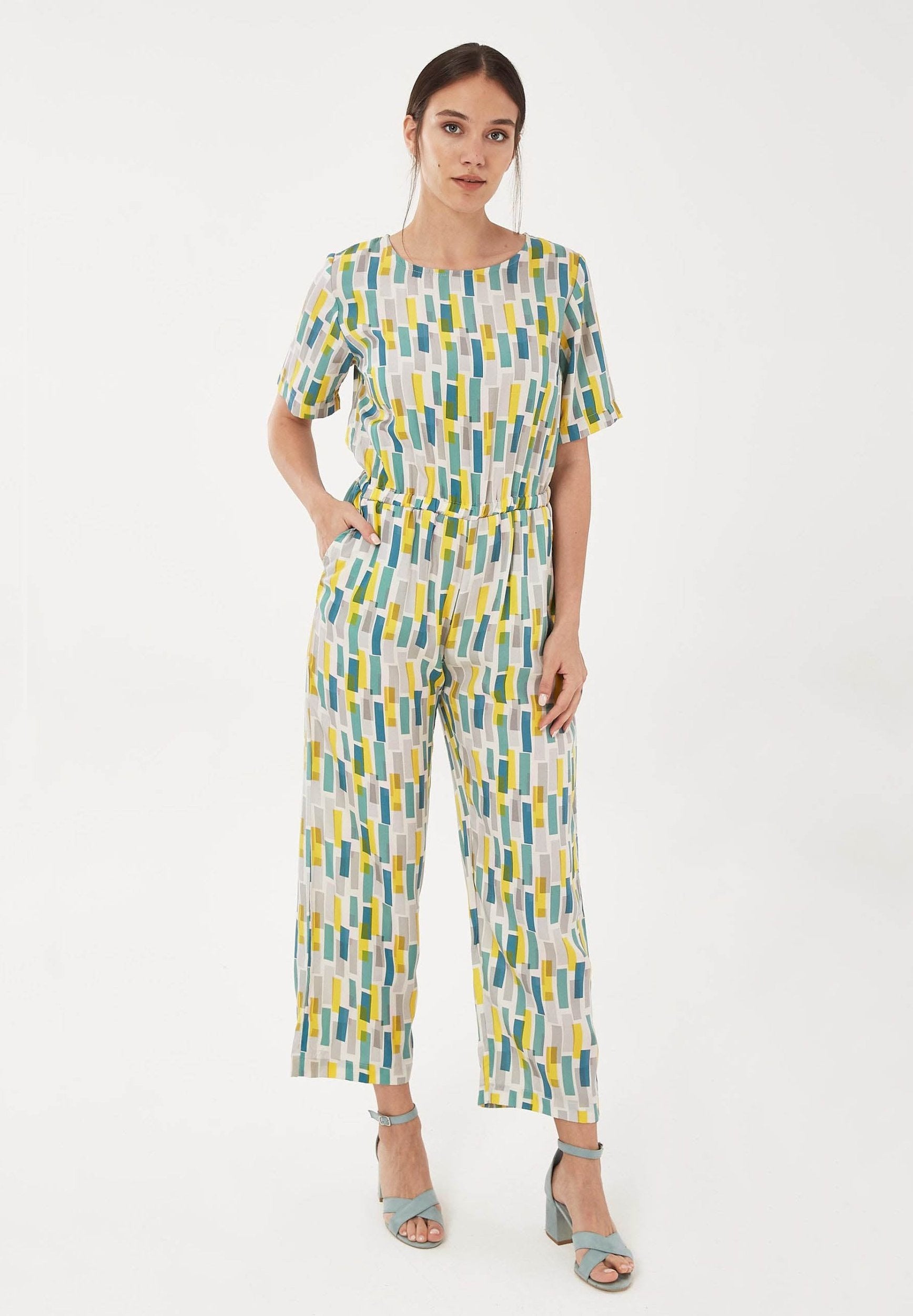 Jumpsuit aus TENCEL™ Lyocell mit Allover-Print | Eco Damenmode