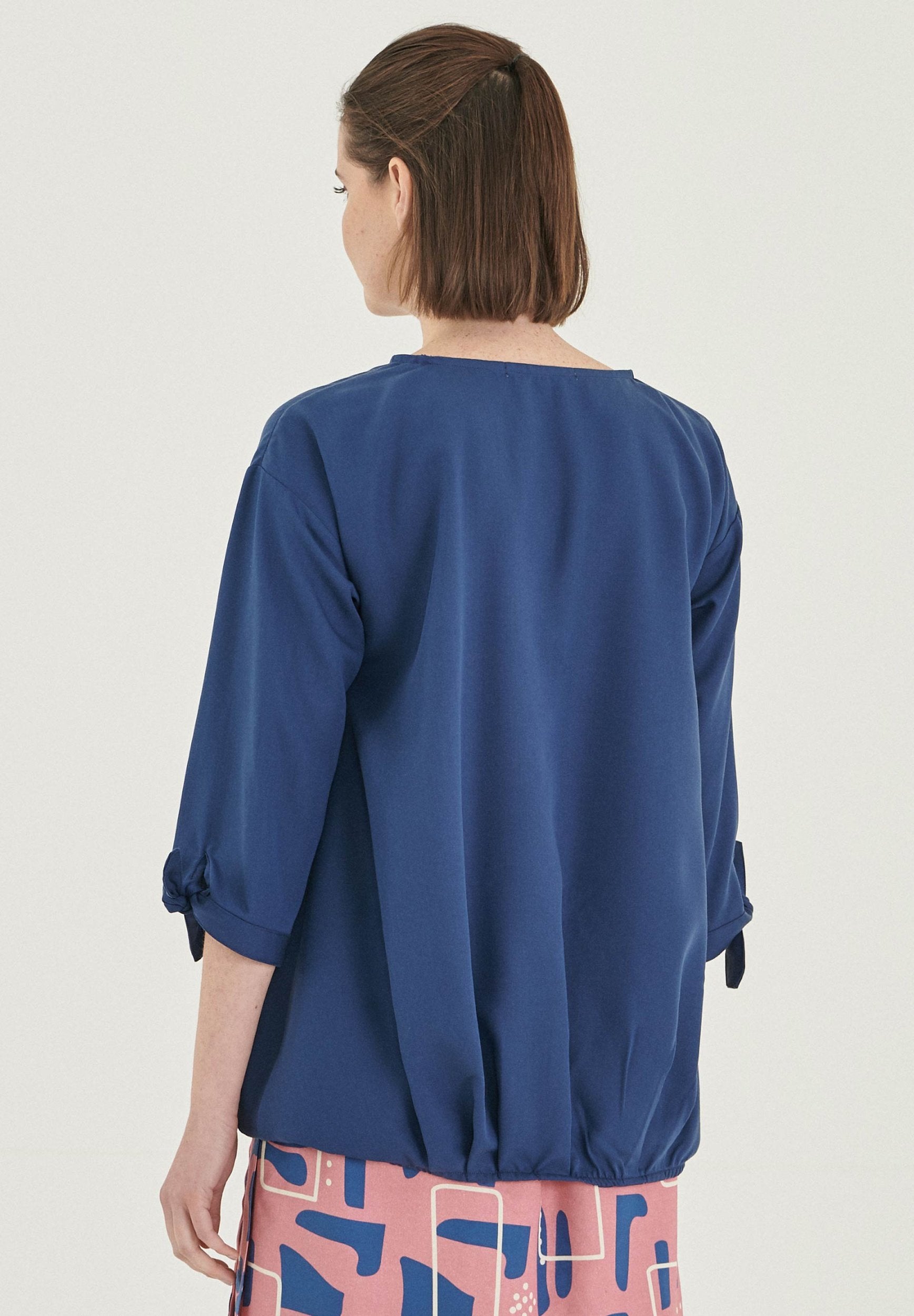 Bluse aus TENCEL™ Lyocell mit Knotendetail