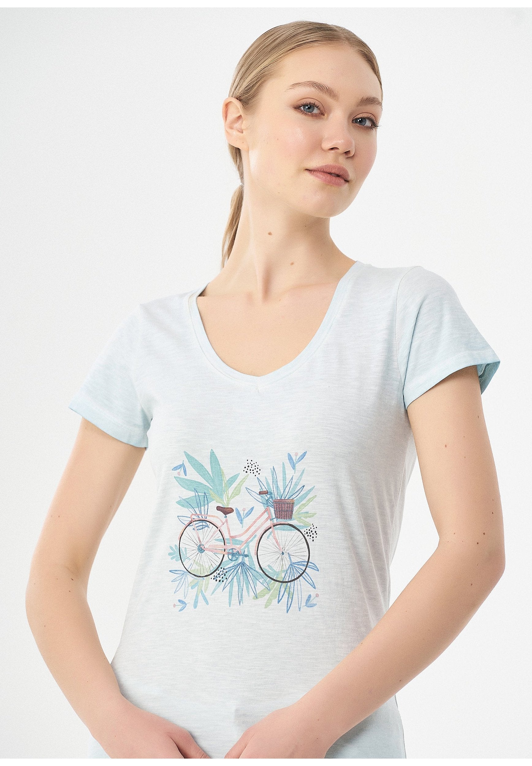 Garment Dyed T-Shirt aus Bio-Baumwolle mit Fahrrad-Print