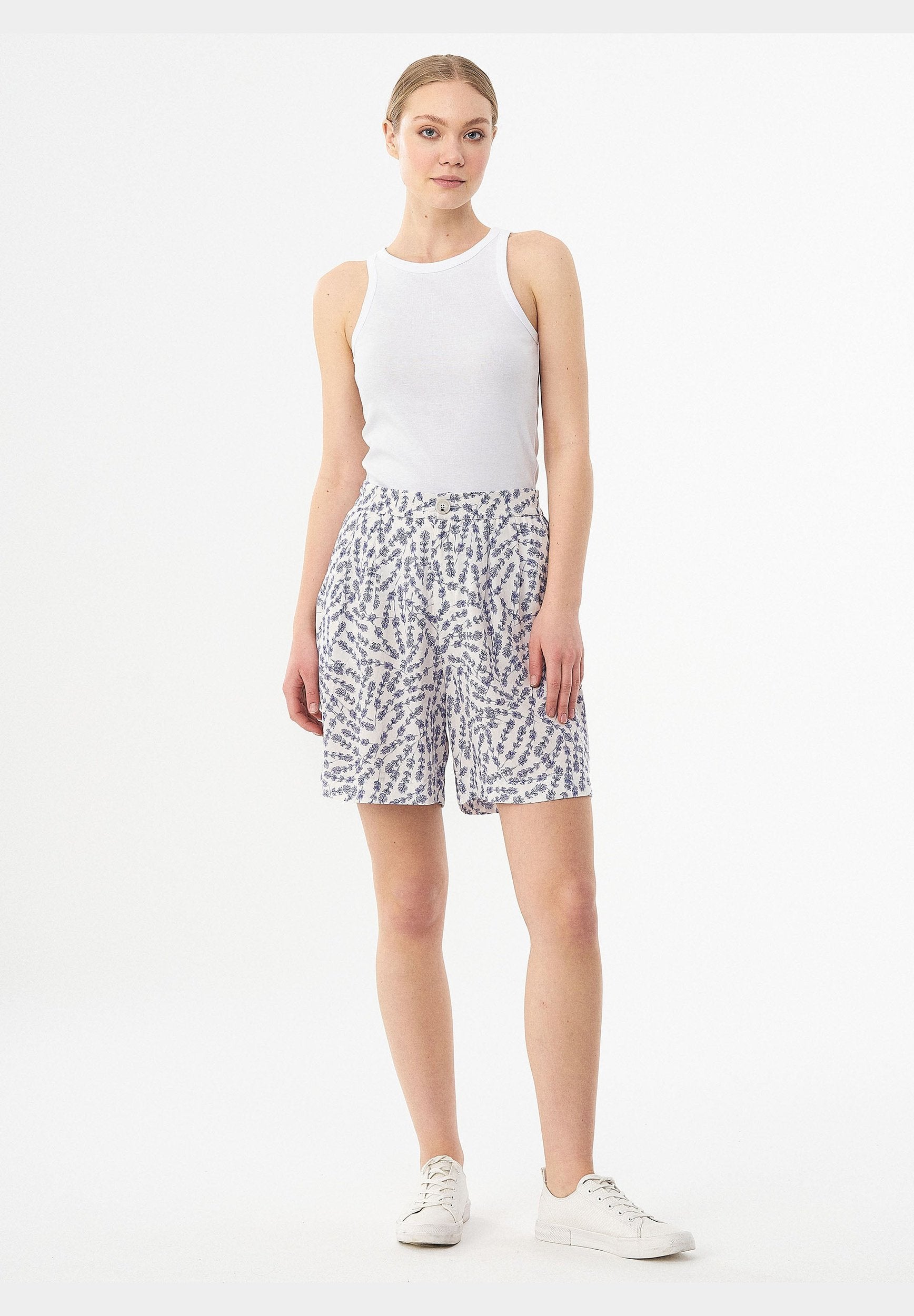 Shorts aus TENCEL™ Lyocell mit Blumenmuster