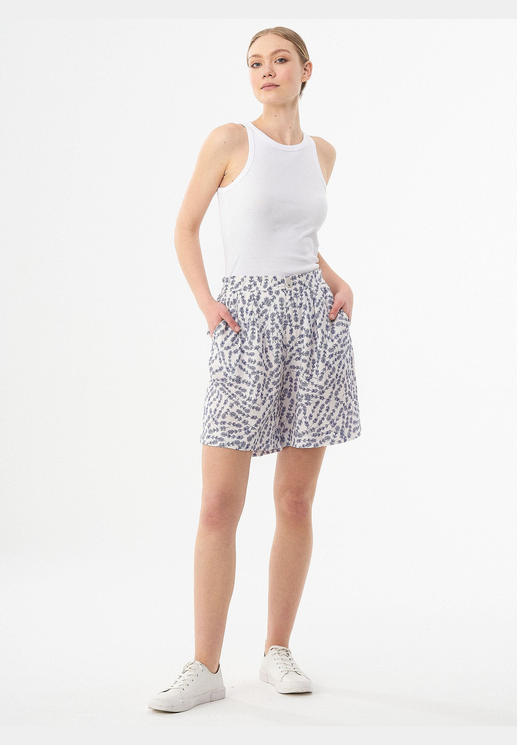 Shorts aus TENCEL™ Lyocell mit Blumenmuster