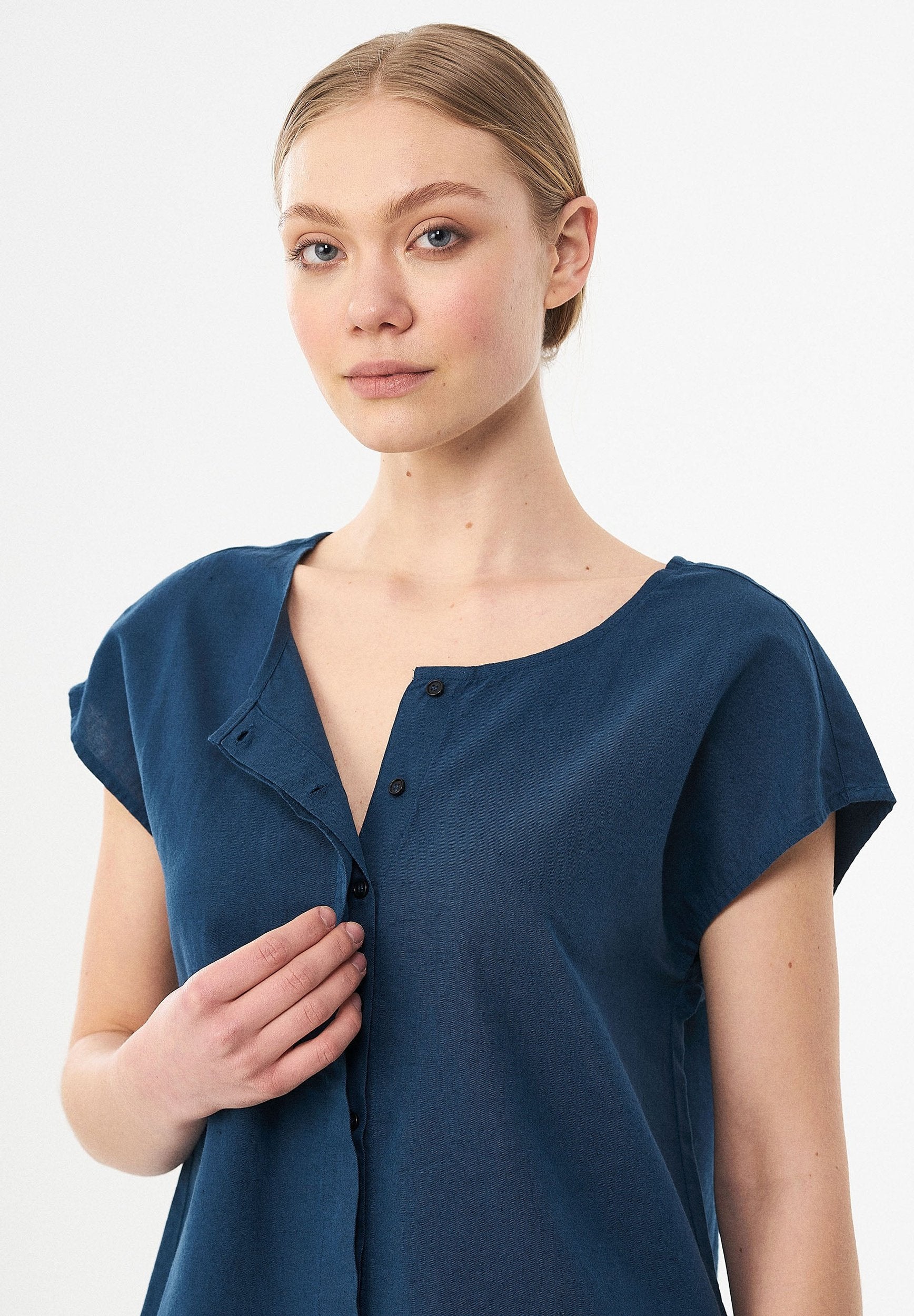 Bluse aus Leinen und Bio-Baumwolle