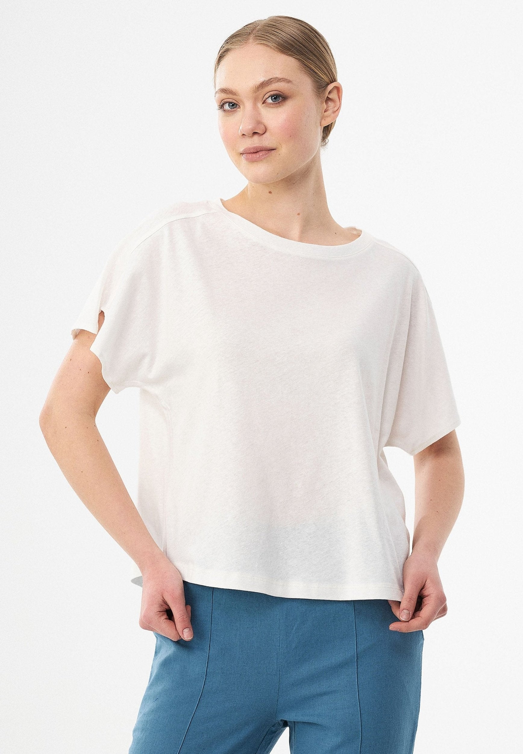 T-Shirt aus Bio-Baumwolle und Leinen