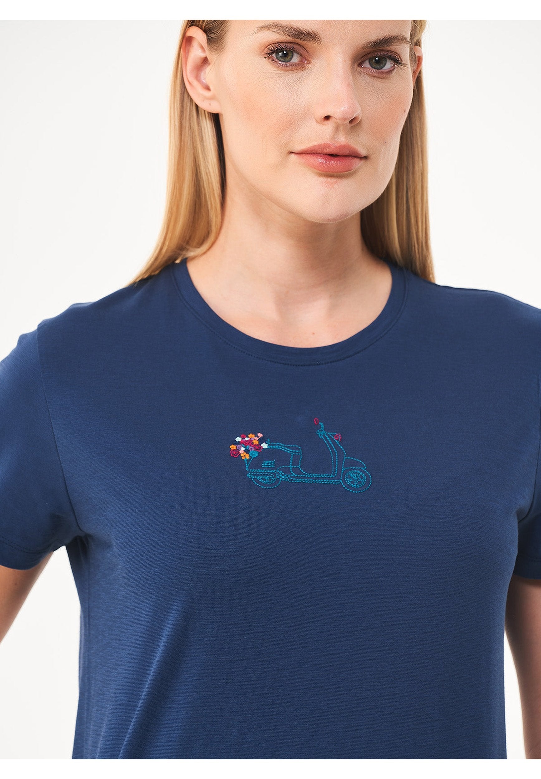 T-Shirt aus Bio-Baumwolle mit Stickerei