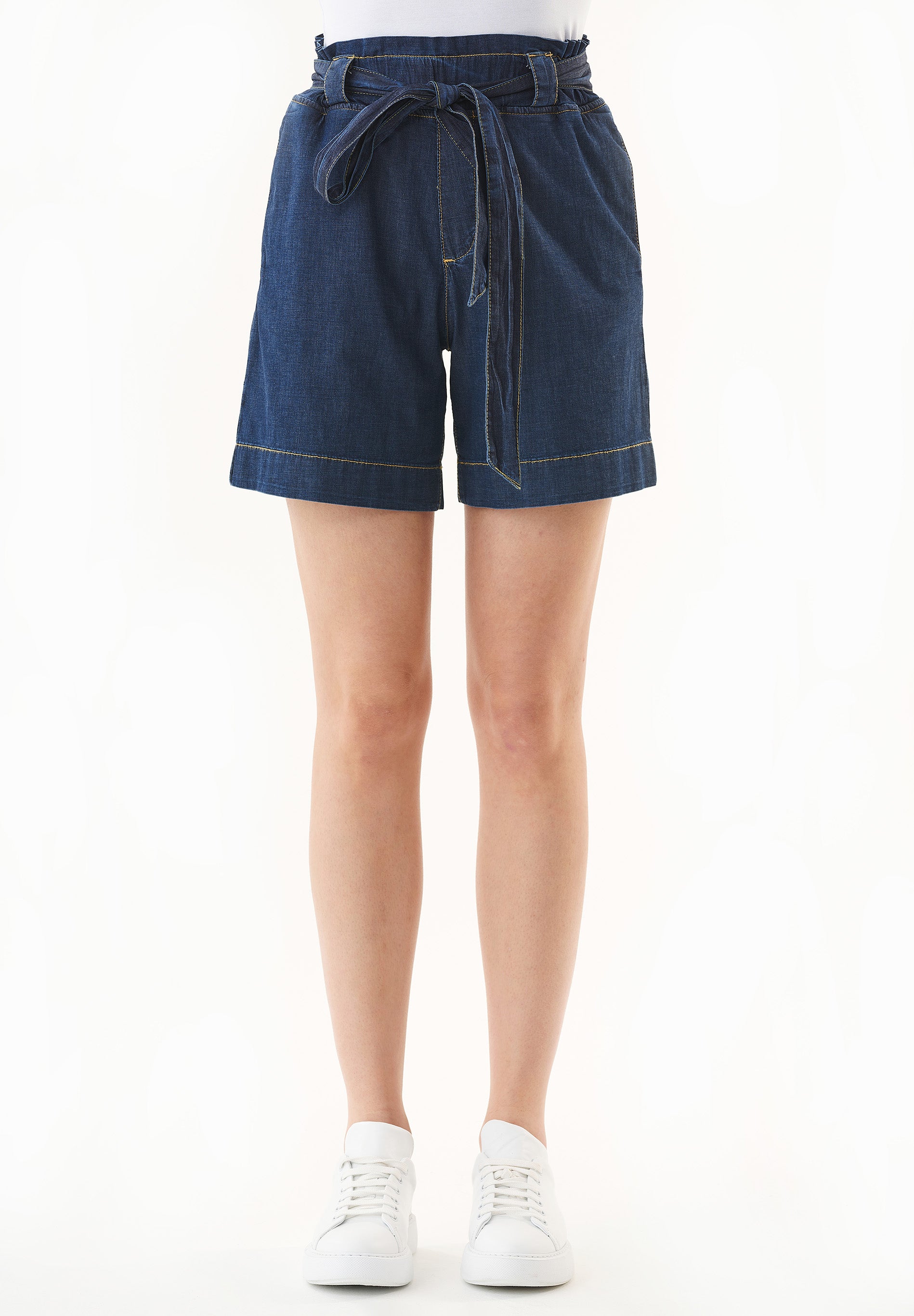 Paperbag-Shorts aus Bio-Baumwolle in Denim-Optik