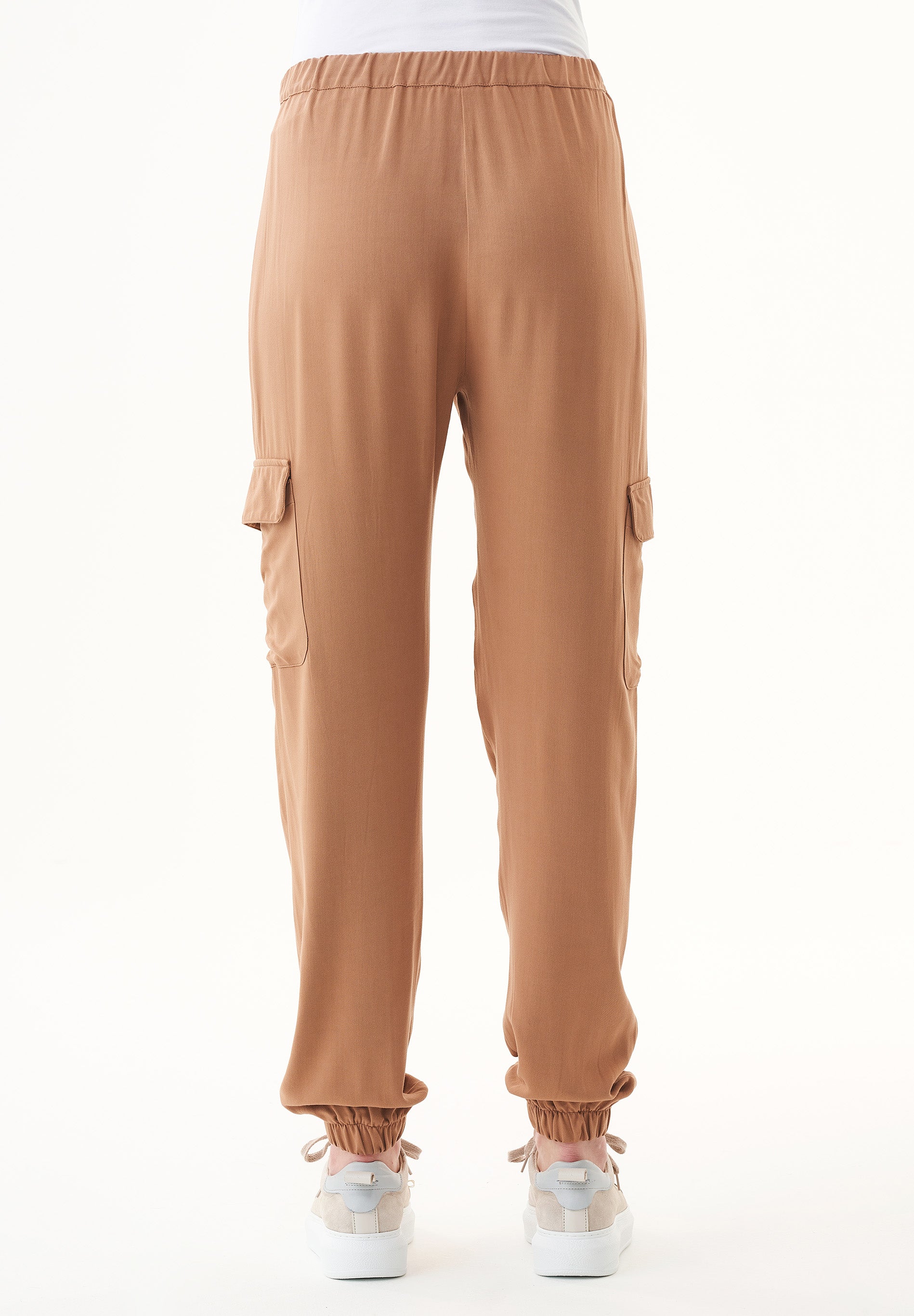 Cargohose aus LENZING™ ECOVERO™