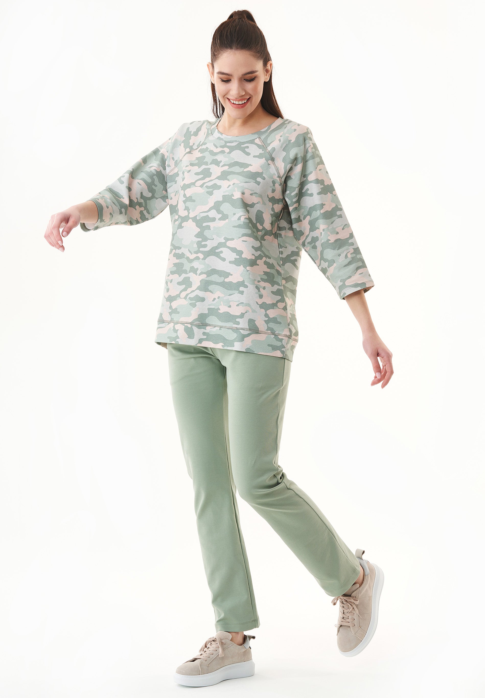 Sweatshirt aus Bio-Baumwolle mit Camouflage-Muster