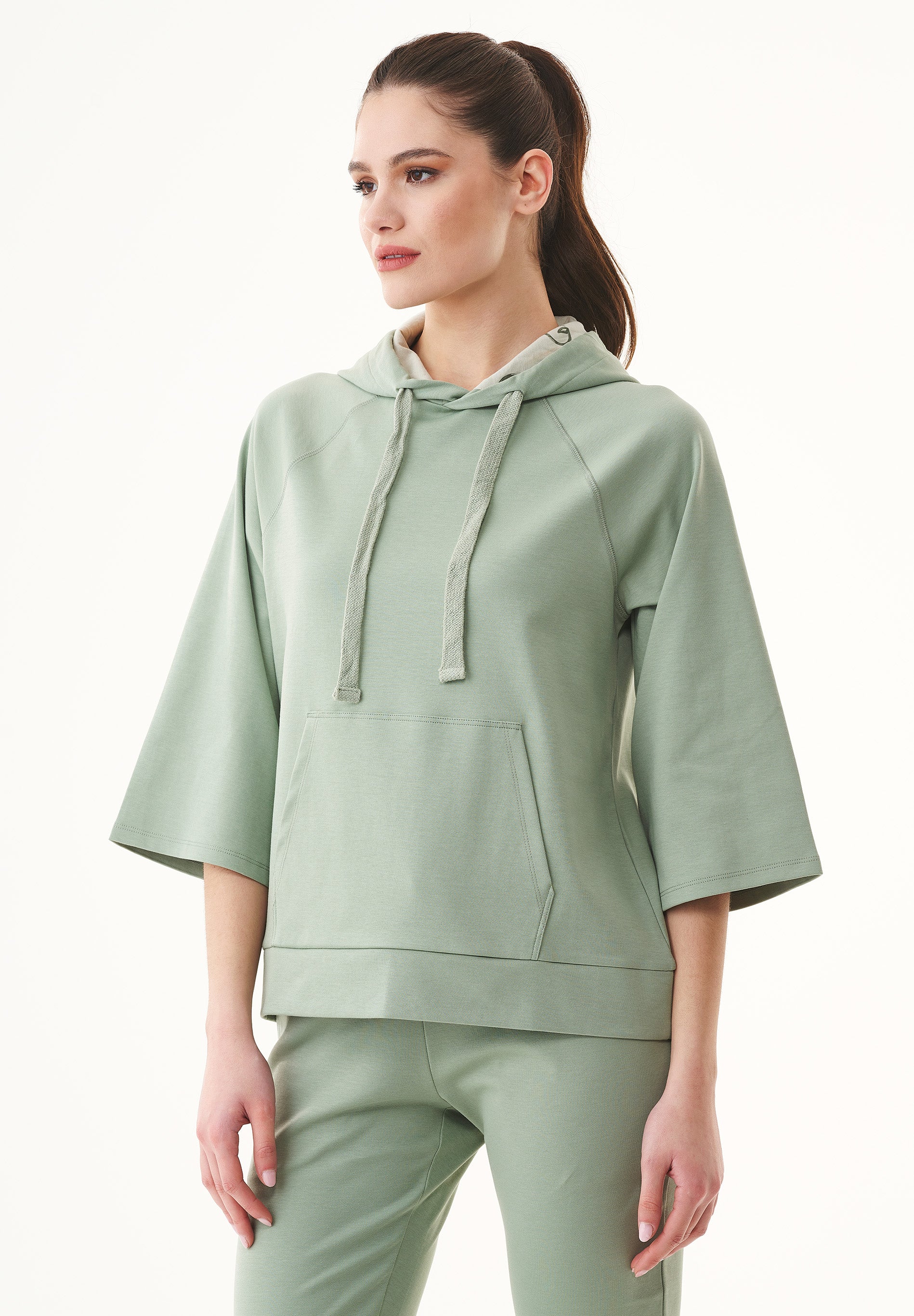 Sweathoodie aus Bio-Baumwolle