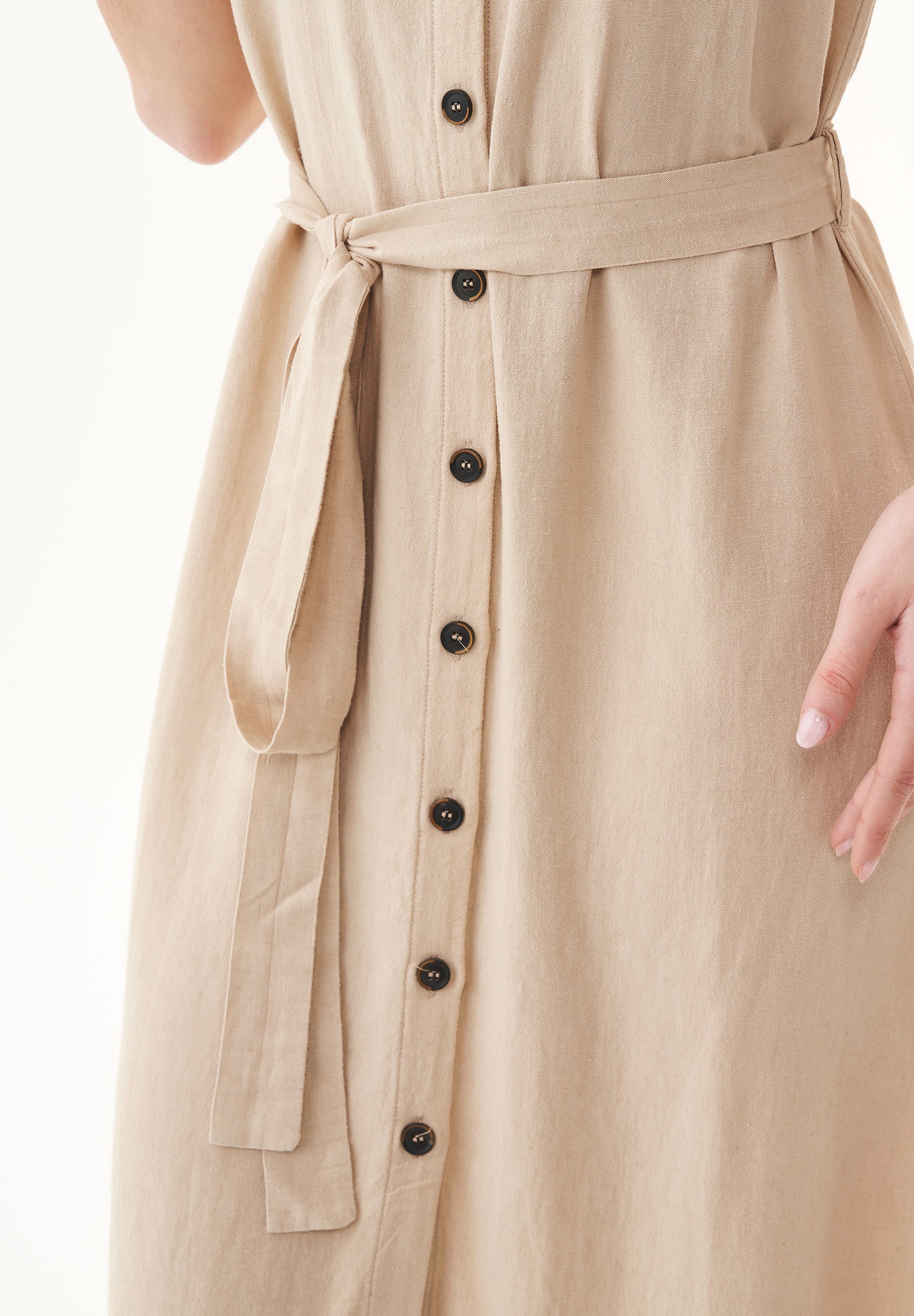 Kleid aus LENZING™ ECOVERO™ und Leinen