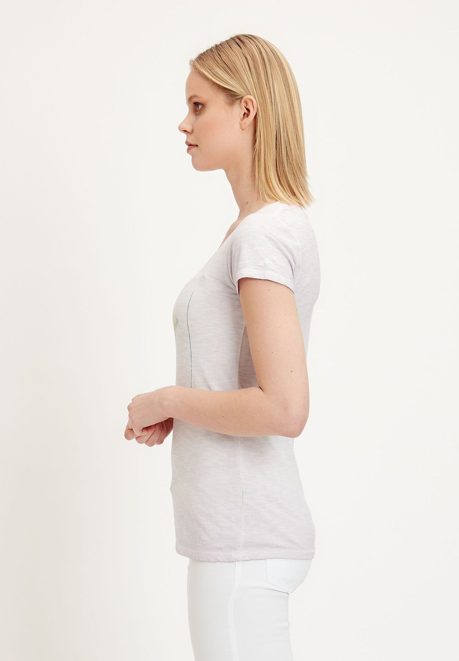 Garment Dyed T-Shirt aus Bio-Baumwolle mit Schmetterling-Print