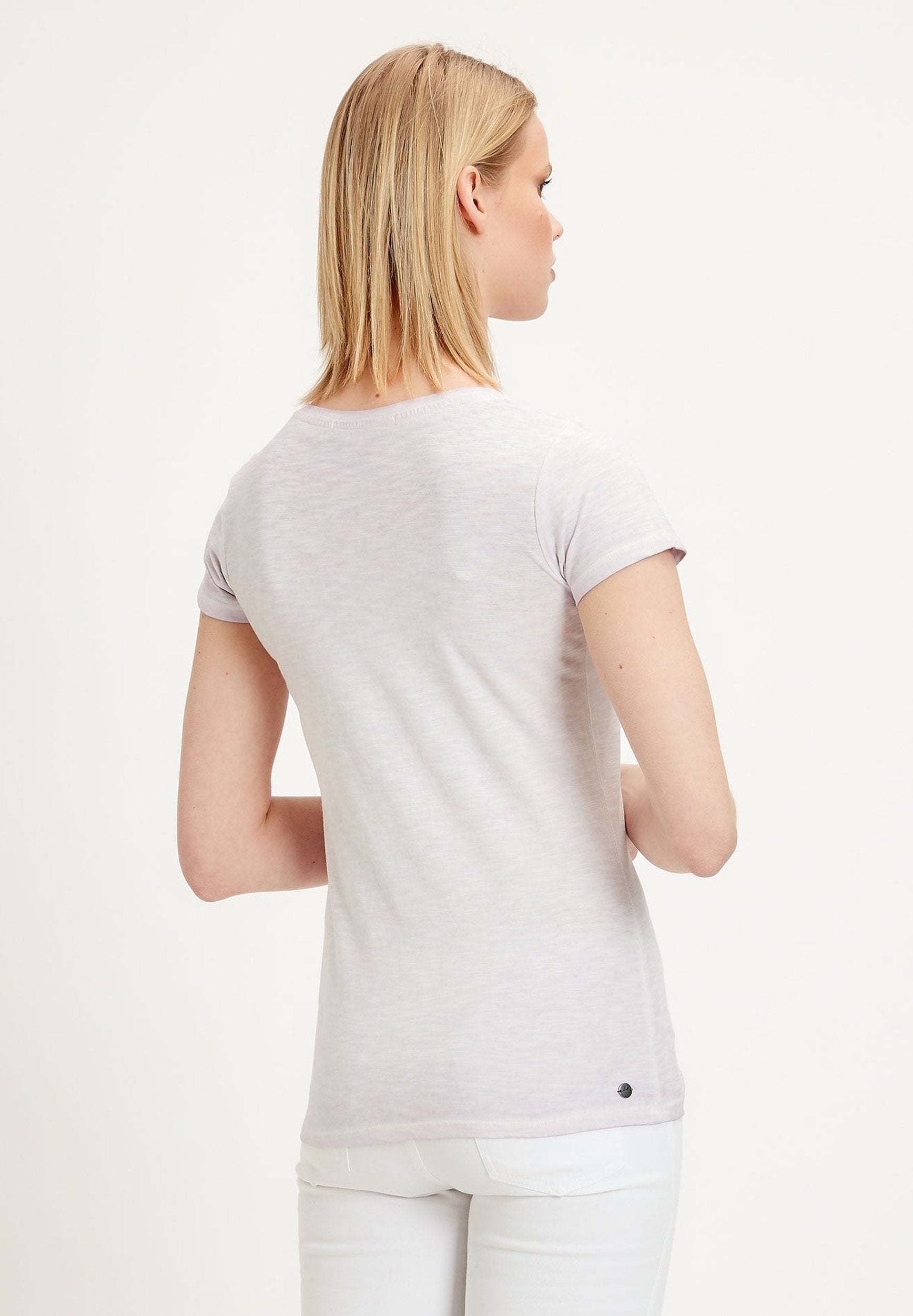 Garment Dyed T-Shirt aus Bio-Baumwolle mit Schmetterling-Print