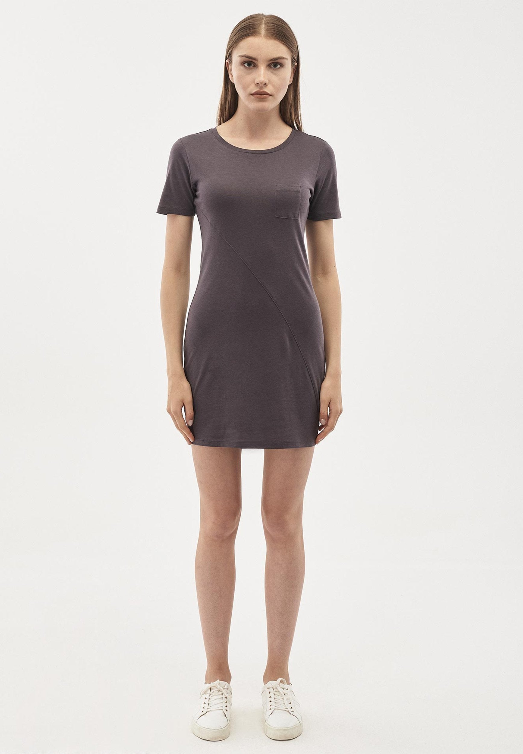 Kleid aus TENCEL™ Lyocell-Mix mit Brusttasche