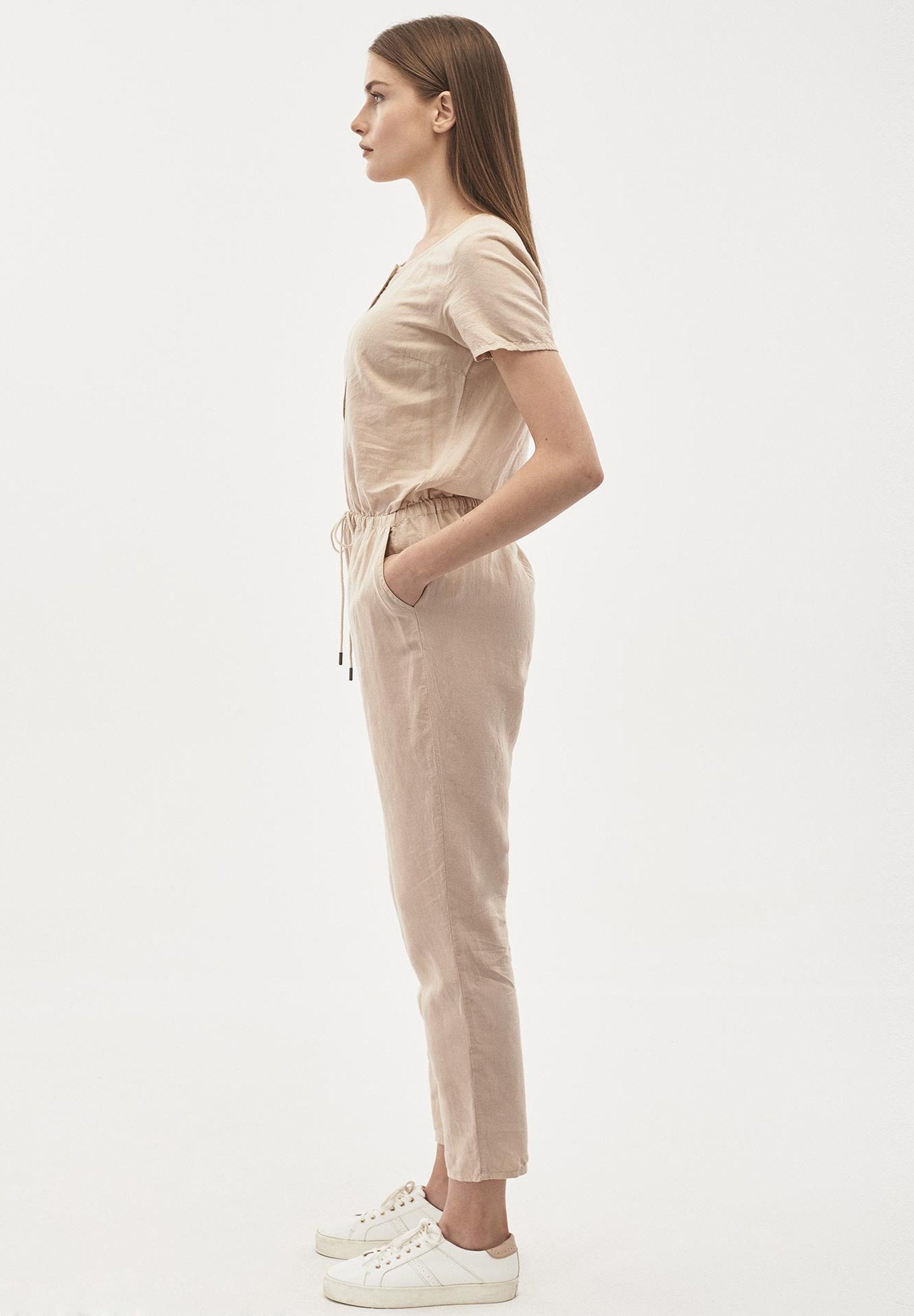 Jumpsuit aus Leinen-Mix