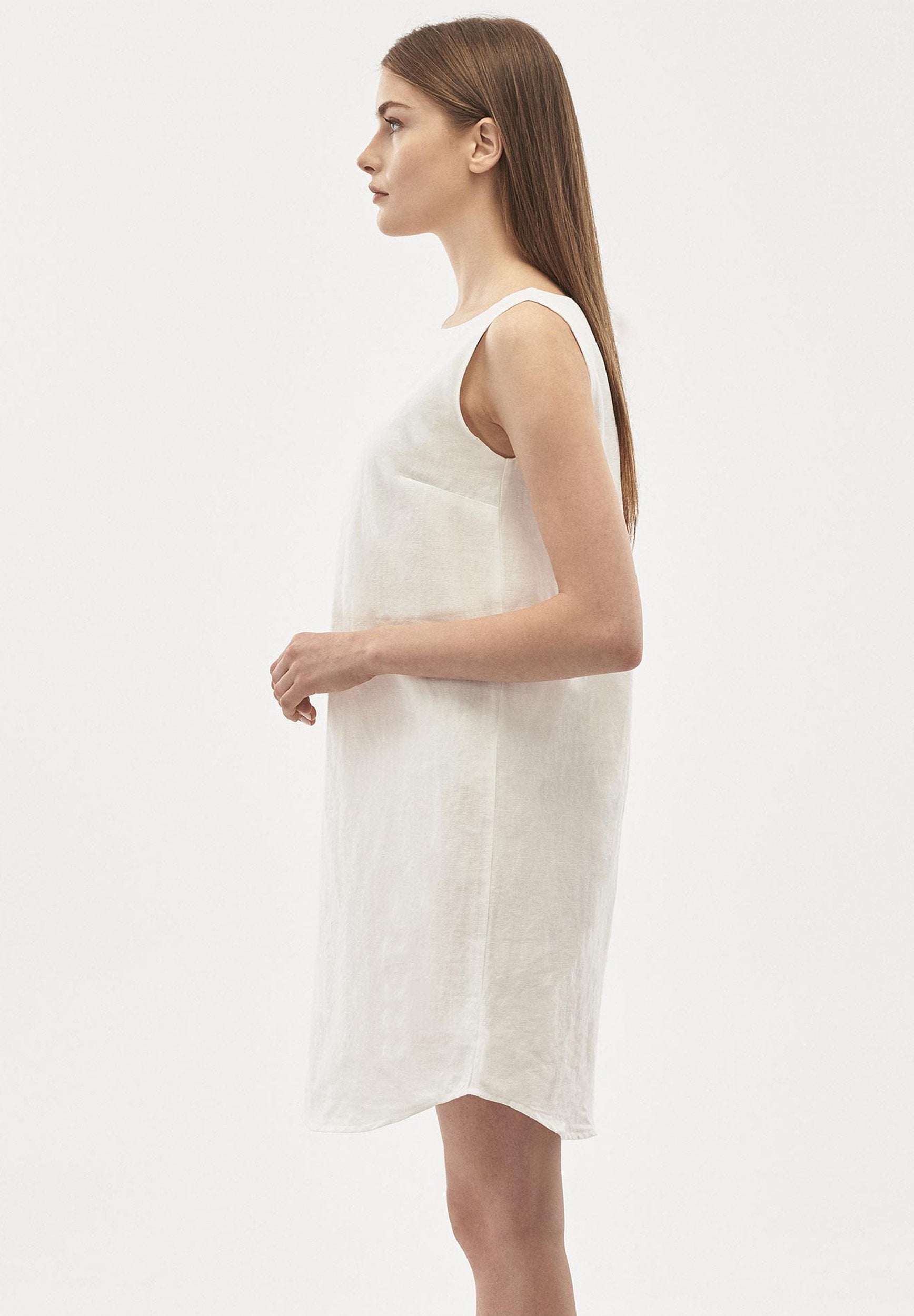 Kleid aus Leinen-Mix mit U-Boot-Ausschnitt