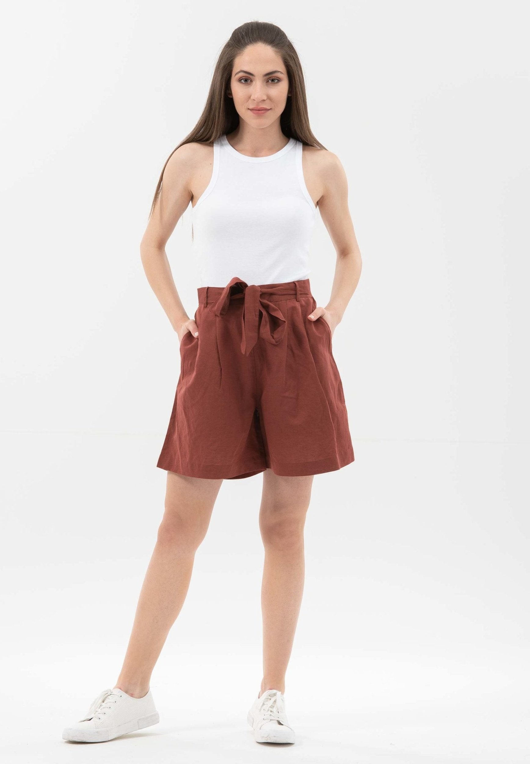 Shorts aus Leinengemisch mit Bindegürtel