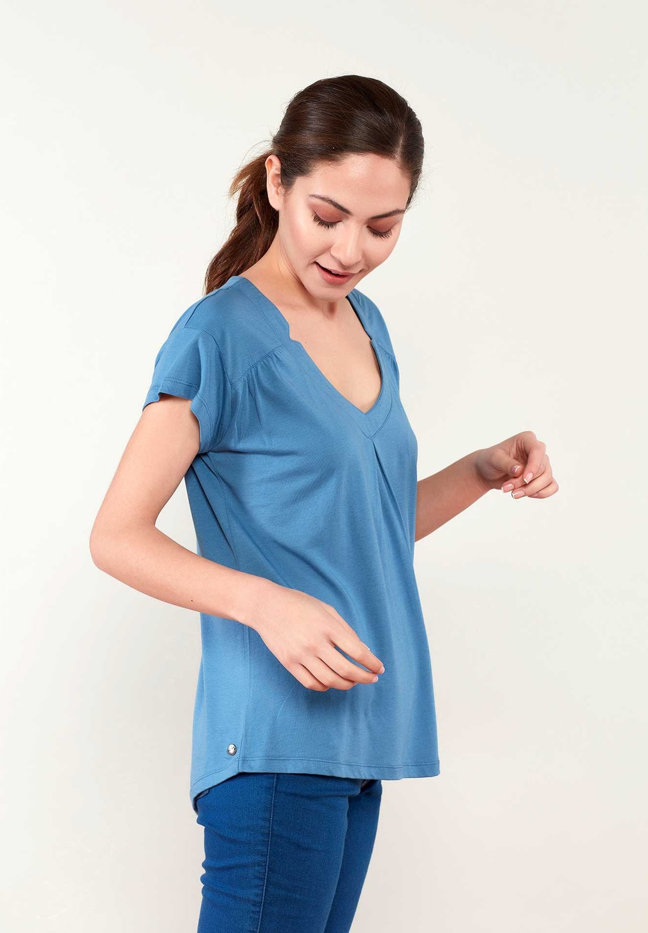 T-Shirt aus TENCEL™ Lyocell und Bio-Baumwolle mit längerem Rückenteil