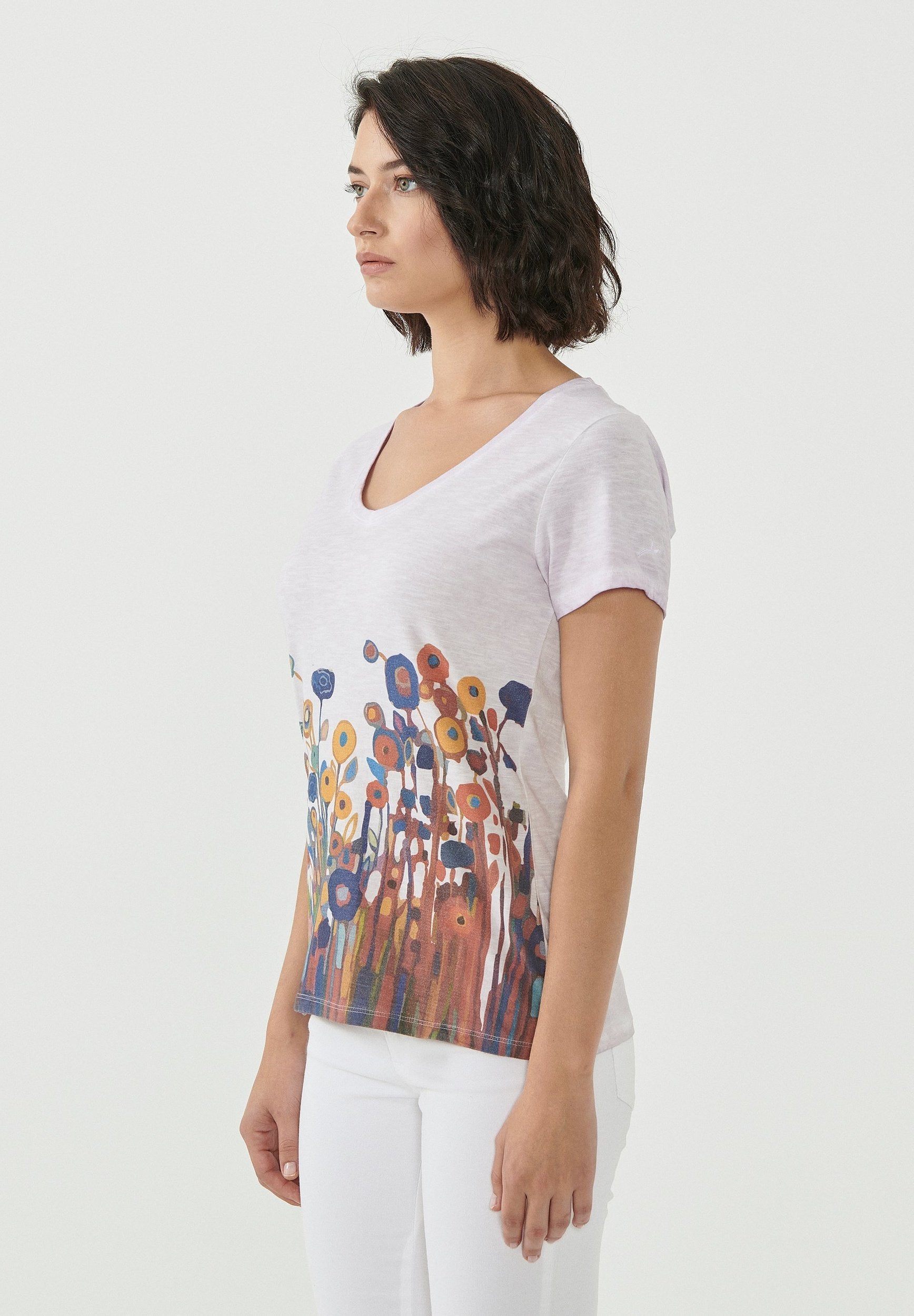 Garment Dyed T-Shirt aus Bio-Baumwolle mit Blumen-Print
